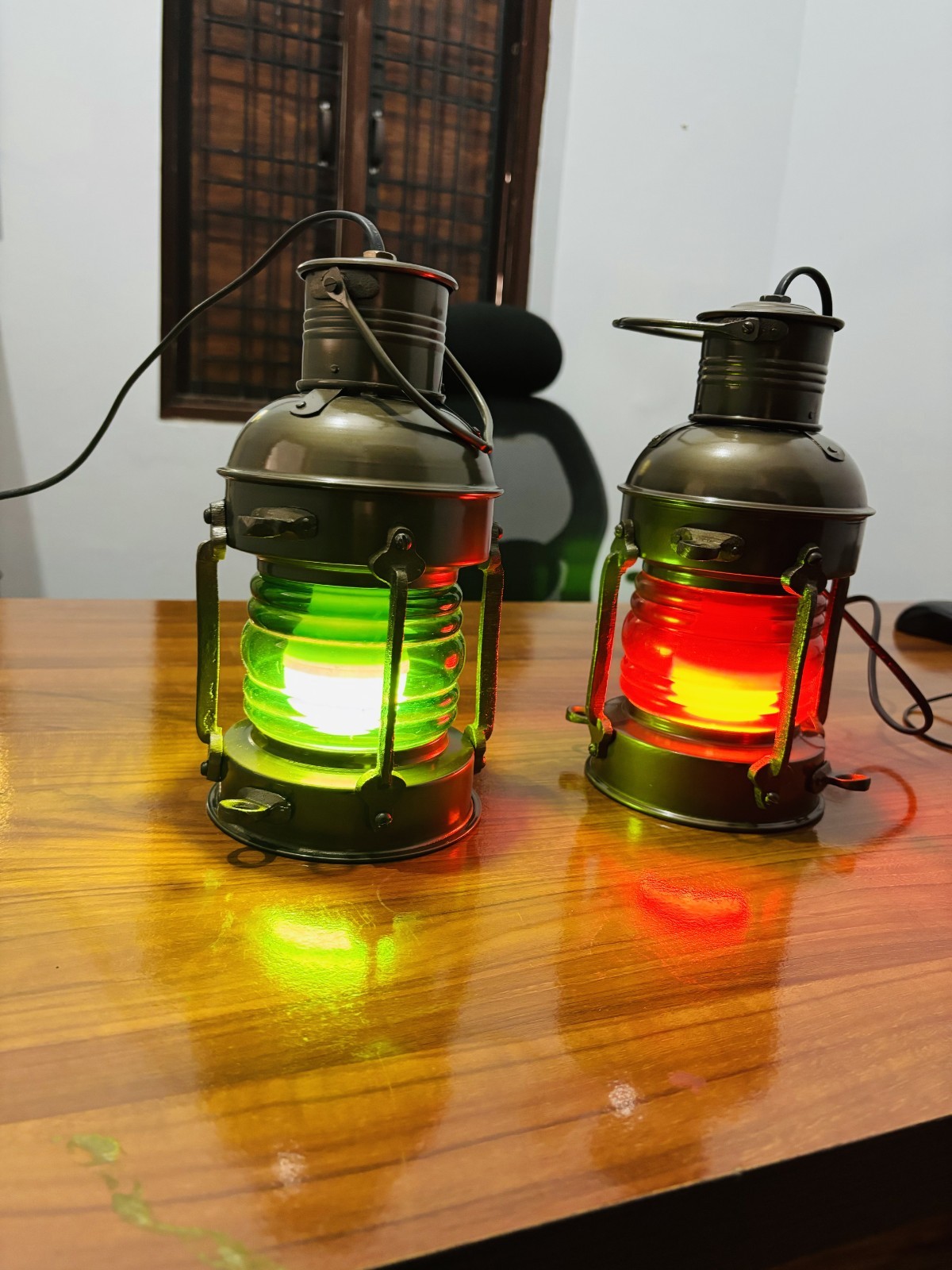 Electronic Lamp Brass Antique Red & Green Lamp Maritime Ship Lantern Boat Light