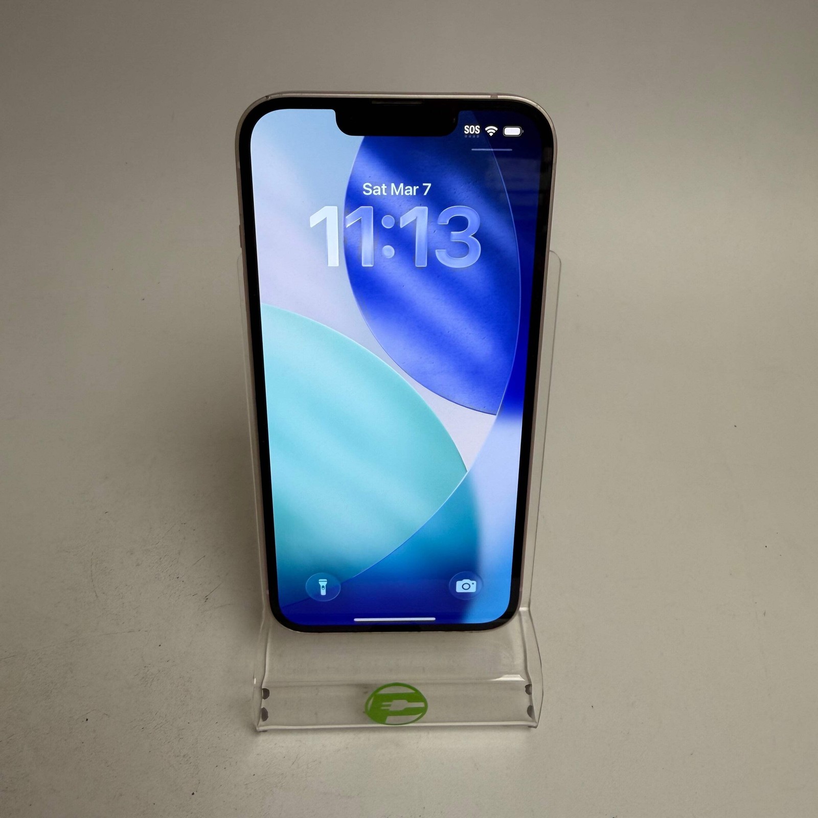 Broken Unlocked Apple iPhone 13 128GB 26.0.1 MLMN3LL/A Cracked Cam Bad Batt