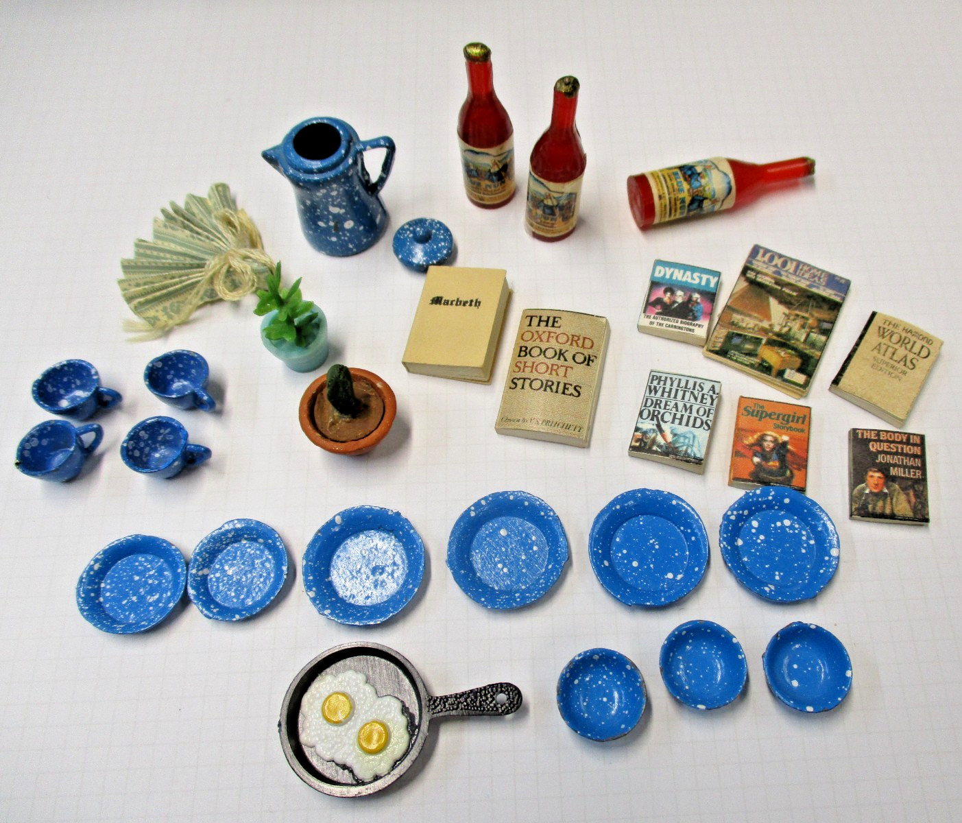 Vintage Dollhouse Miniatures Lot Accessories ~ Graniteware, Wine, Books, Plants