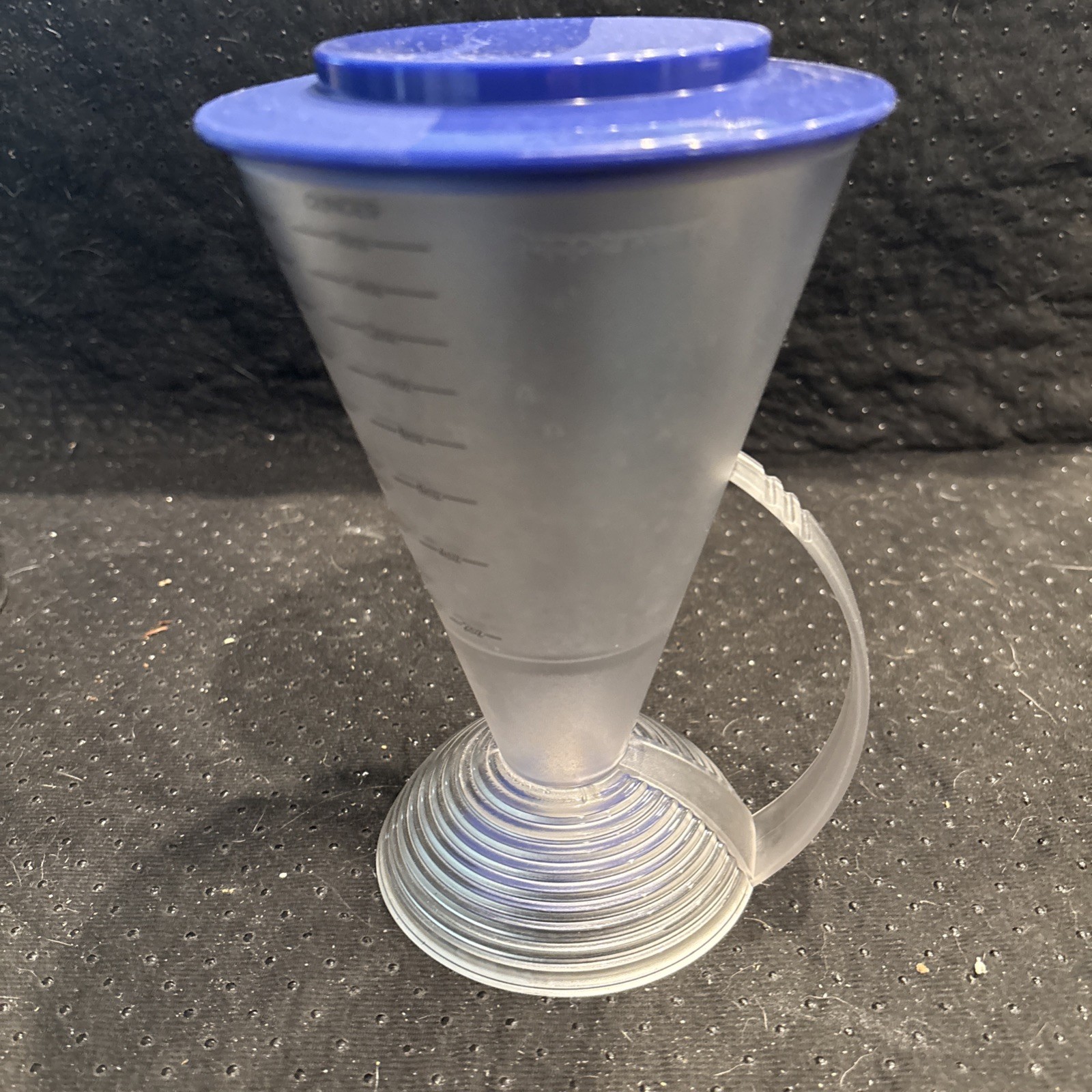 Tupperware 2 Cup Measuring Funnel Cone Wet Dry Blue Top Rare
