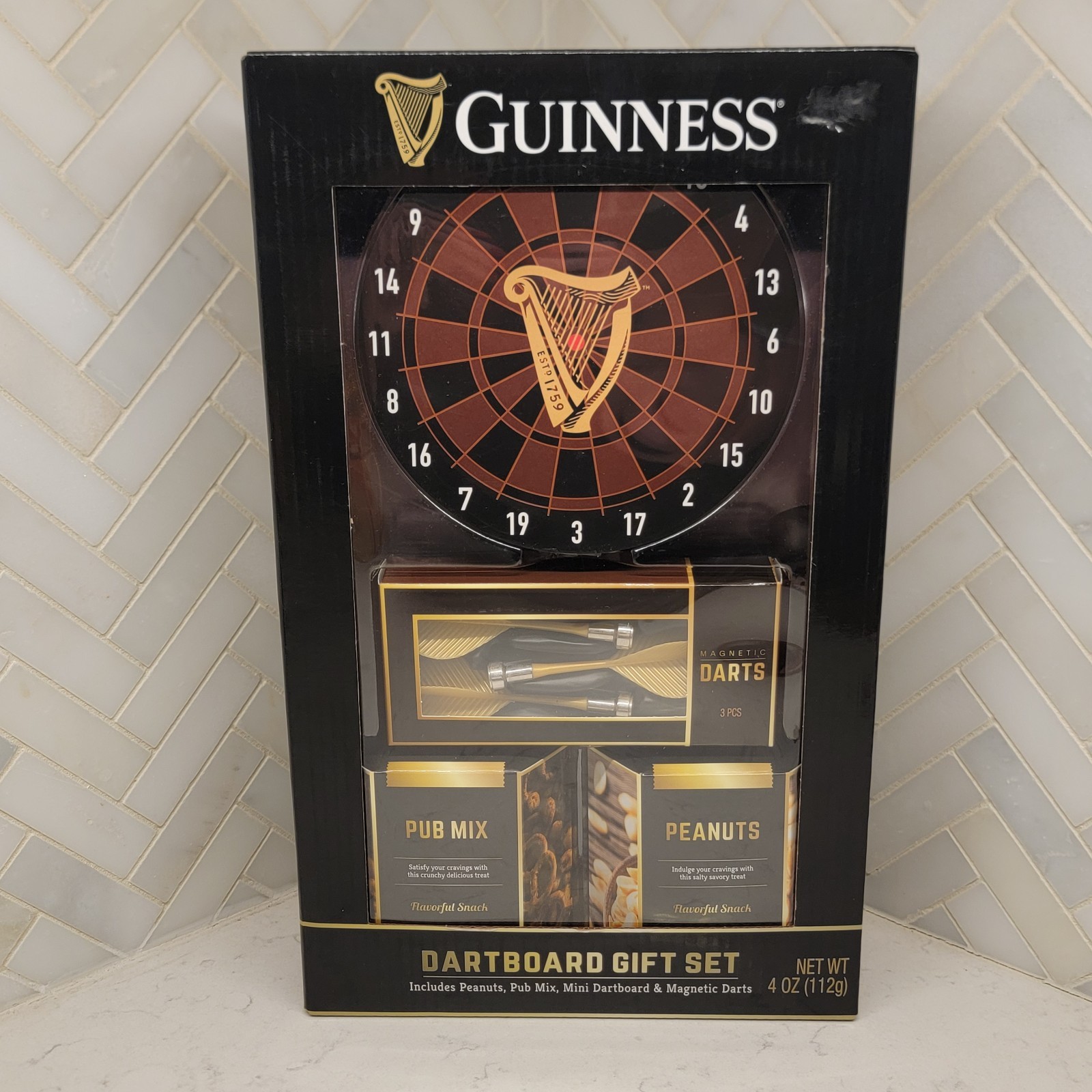 Guinness Dartboard Gift Set Mini Dartboard Magnetic Darts Pub Mix Peanuts 4oz