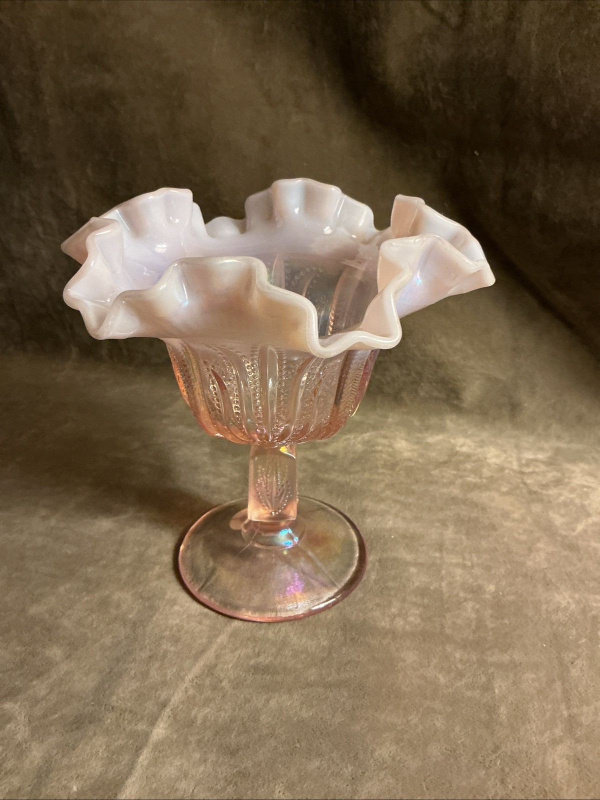 Vintage Fenton art glass pink Opalescent cactus pattern compote/candy dish