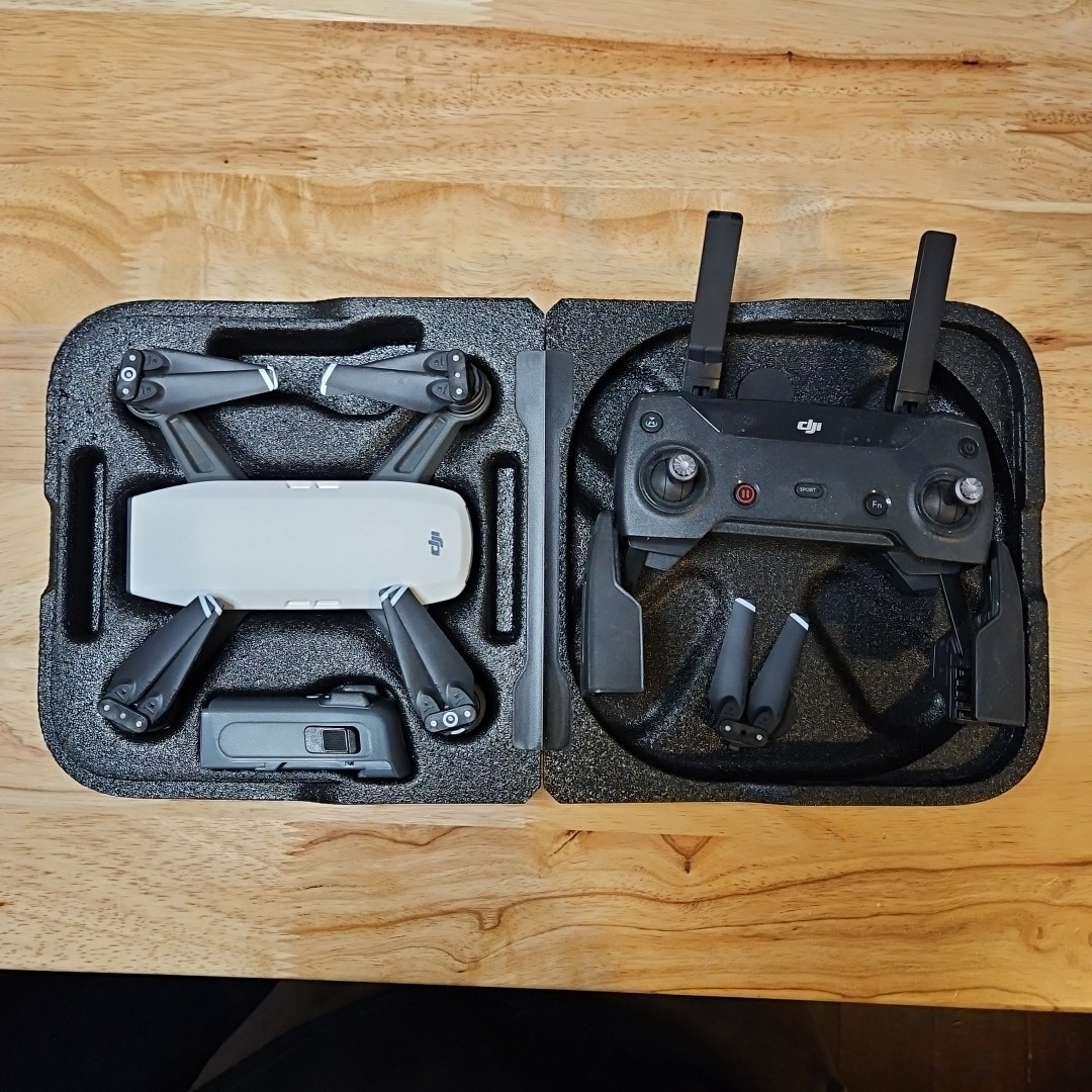 DJI Spark Mini Drone Alpine White MM1A with Battery Case and Extra Propellers