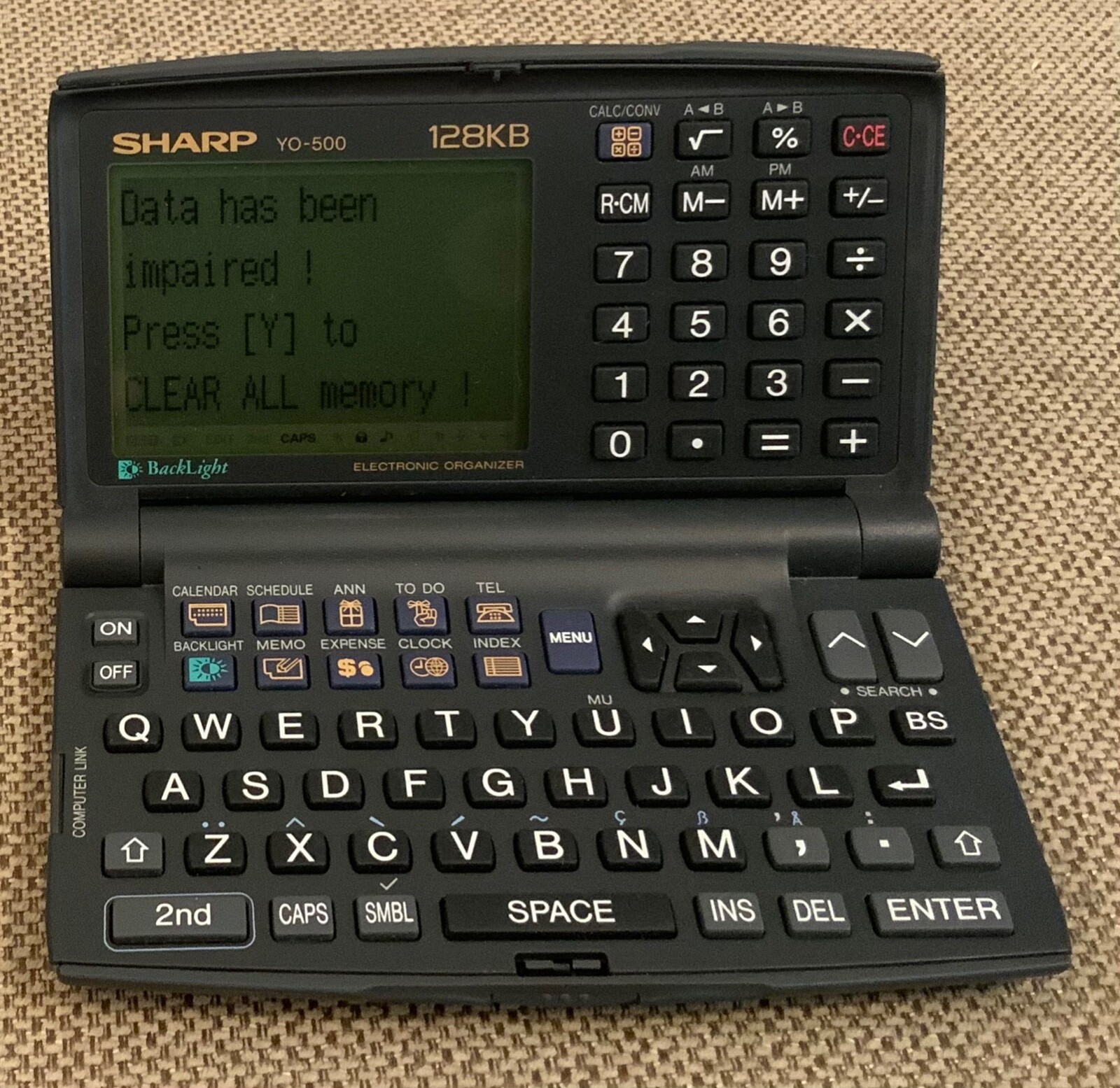 Sharp (YO-500)Personal Information Organizer w/ Back Light Display Large LCD