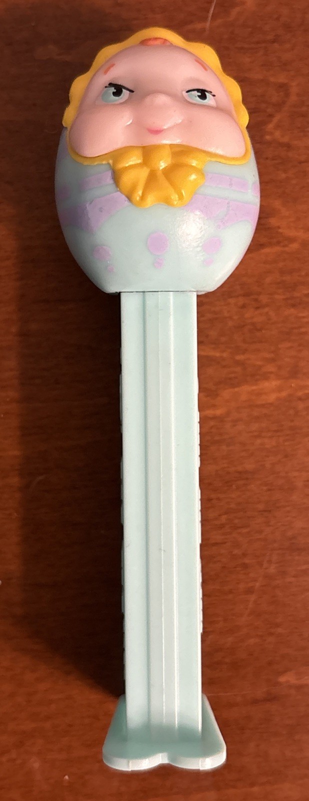EASTER BABY FACE EGG PEZ Dispenser Hungary