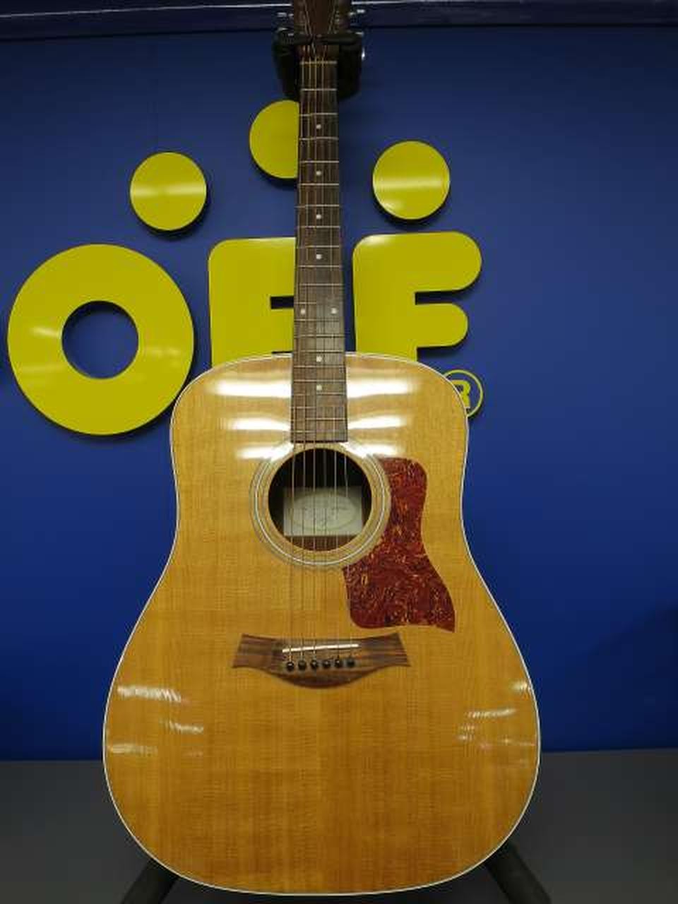 Taylor Guitars 210E Acoustic Safe delivery from Japan