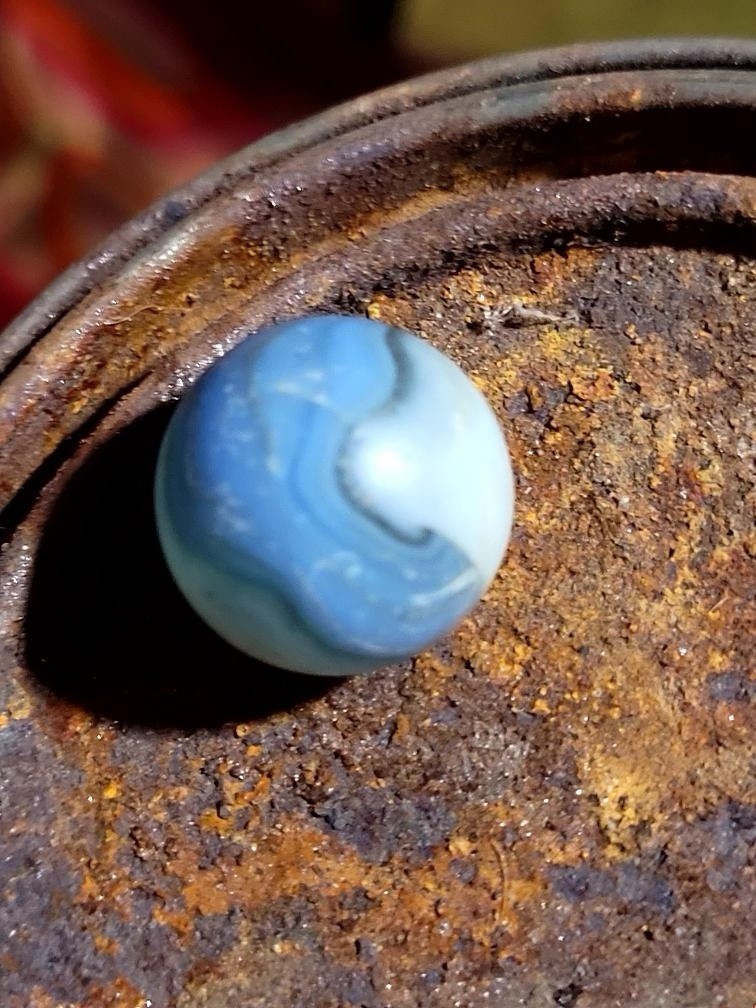 Vintage Akro Agate Christensen Swirl Art Glass Marble 0.64” Blue White