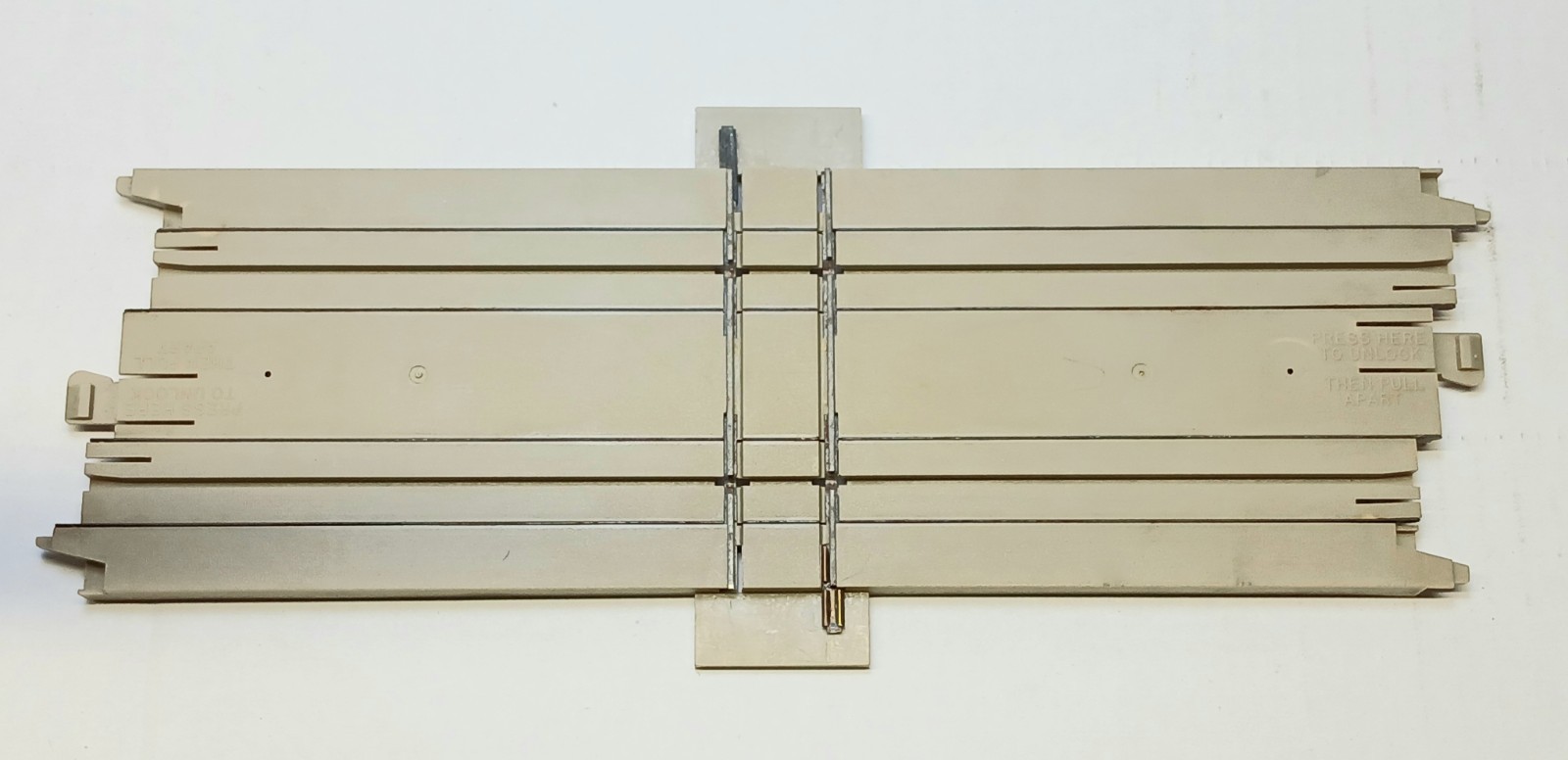 Tyco US-1 Electric Trucking Road & Rail Slot/Train Track