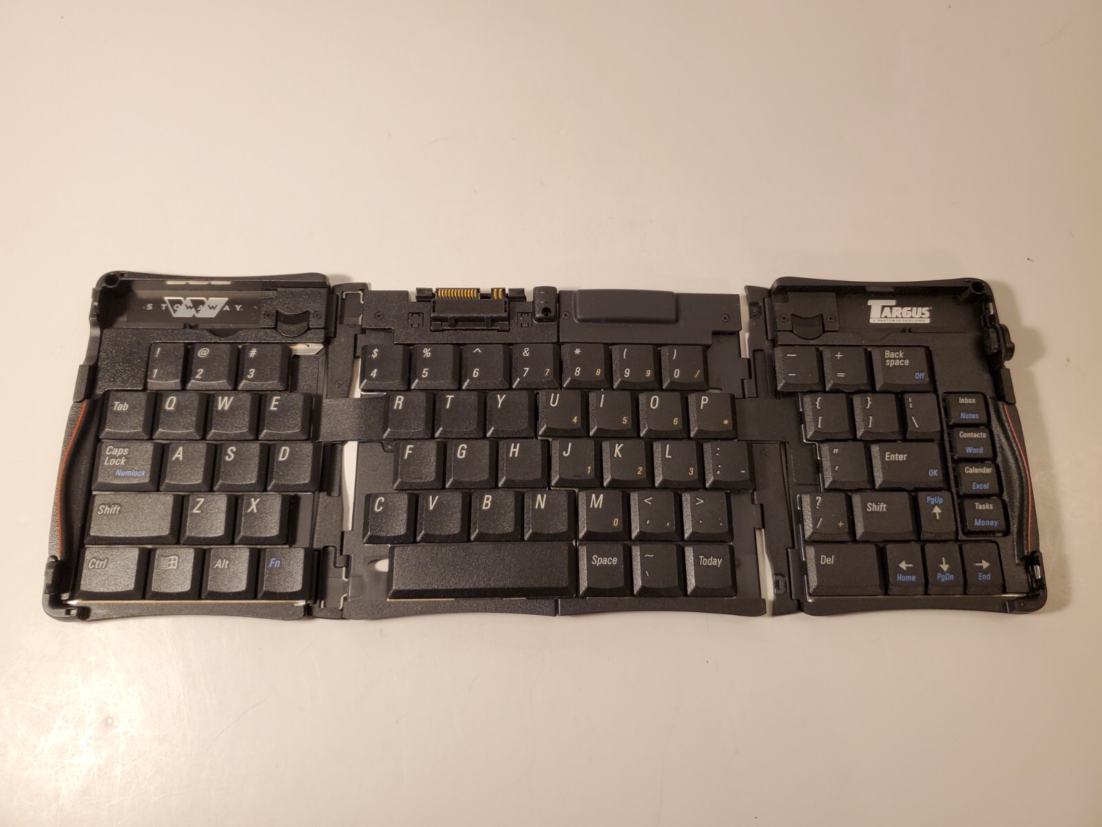 Targus PA820 keyboard for Hewlett Packard Jornada PDA