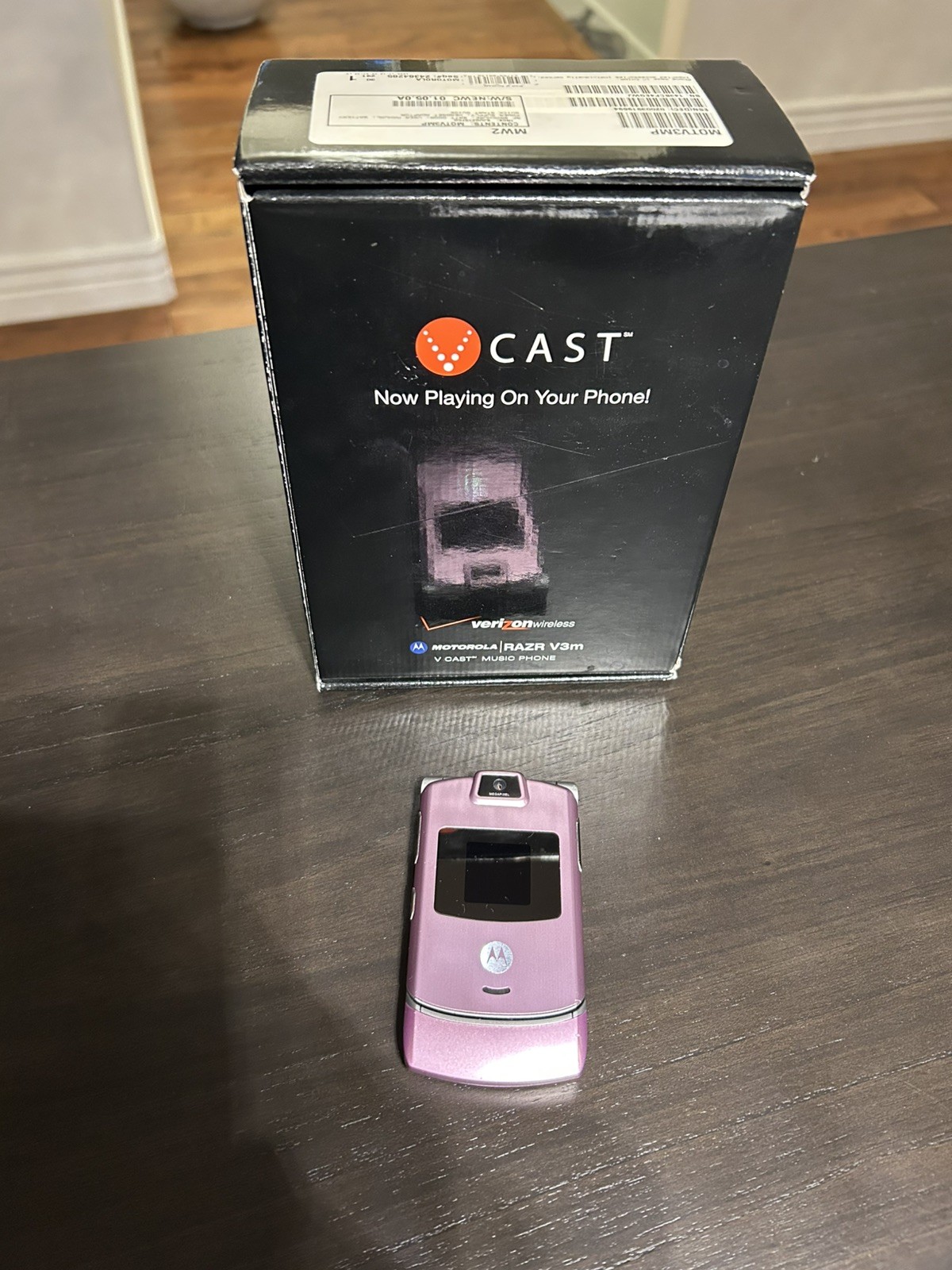 Motorola RAZR V3m Pink and Silver