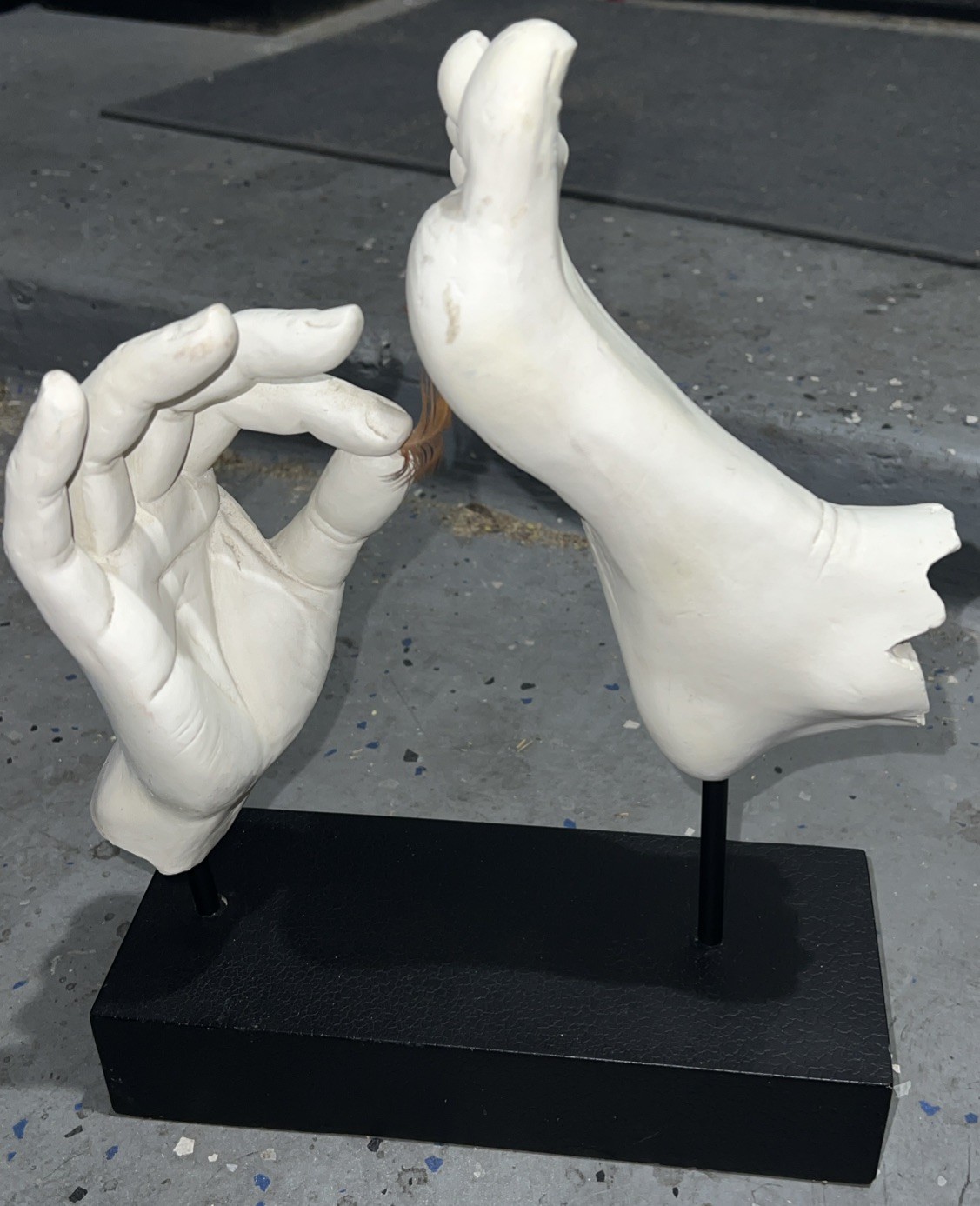 Vitruvian Collection TMS Hand w/ Feather Tickling Foot Sculpture Statue 2006