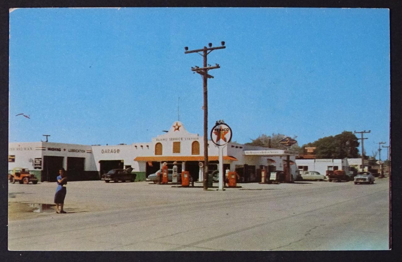 1950s Alamo Texaco Service Station Texas Advertising Post Card1-37