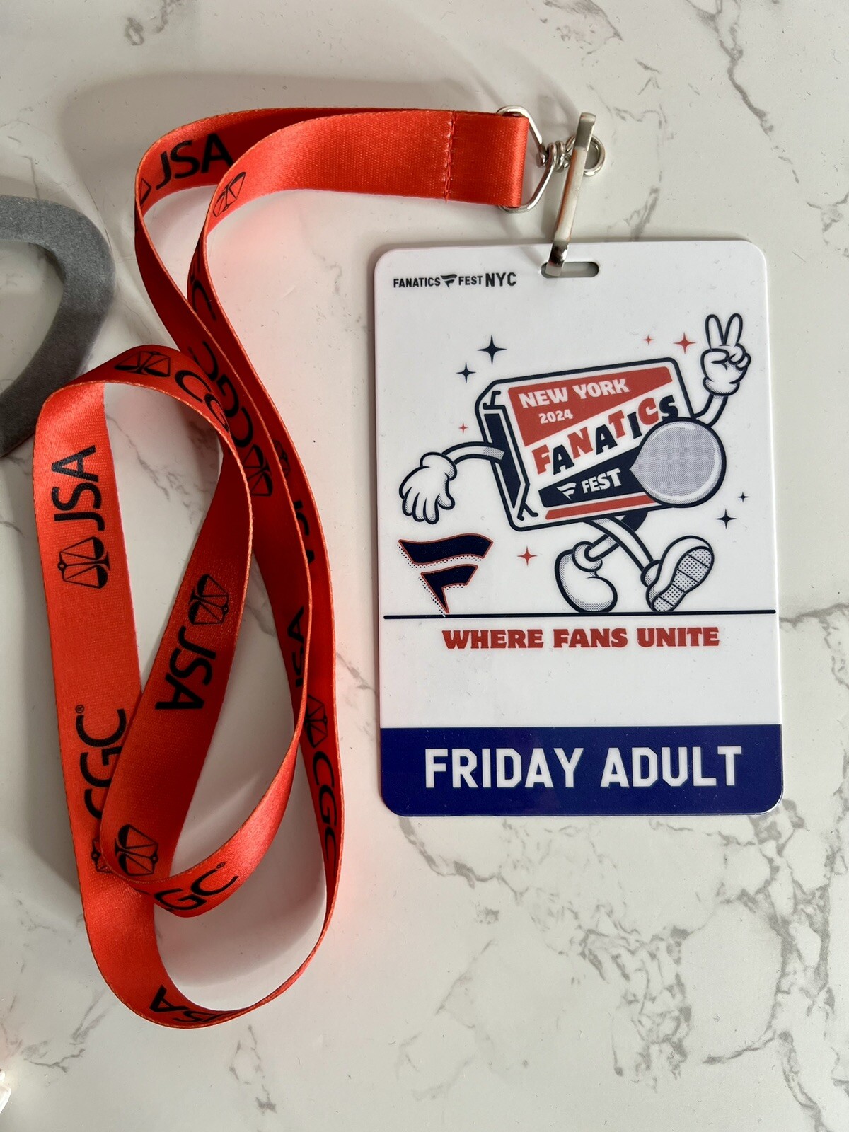 Fanatics Fest 2024 NYC Friday Adult Admission Badge 8/16/24 w/JSA Lanyard