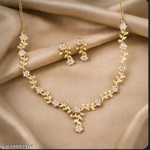 Elegant Golden Necklace With Earrings Wedding Jewelry For Woman Wear EE79