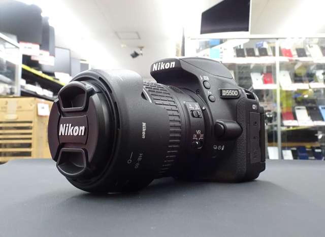 Nikon D5500 DSLR Camera with 18-55mm VR II Lens Kit Used From Japan