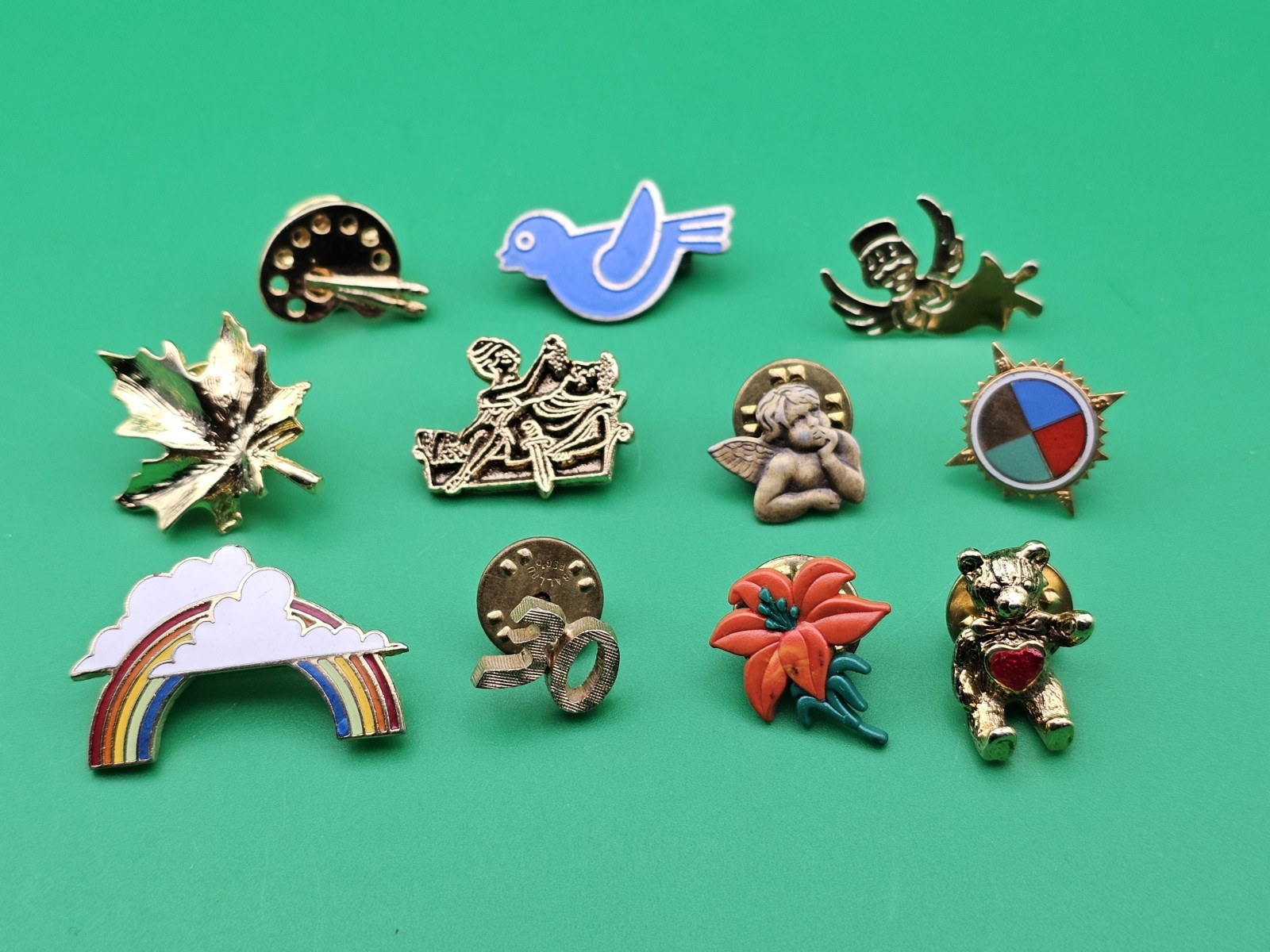 Vintage and Modern Random Lapel Pins Lot Multicolor Bear Rainbow 30 Compass Bird