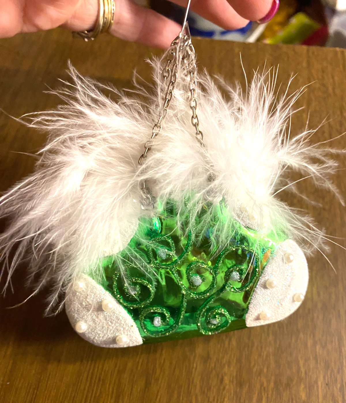Blown Glass Green Purse Handbag w White Feathers Pearls Christmas Ornament 3.5"