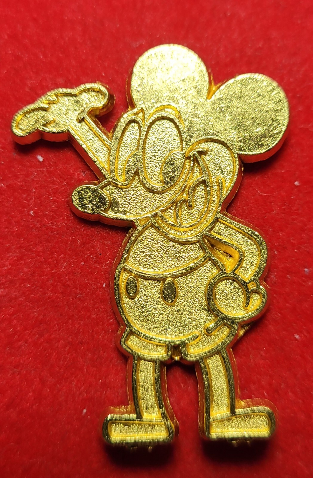 Disney Trading Pin, Shanghai Resort, Gold Tone Mickey Mouse, Welcome, 2008 b41