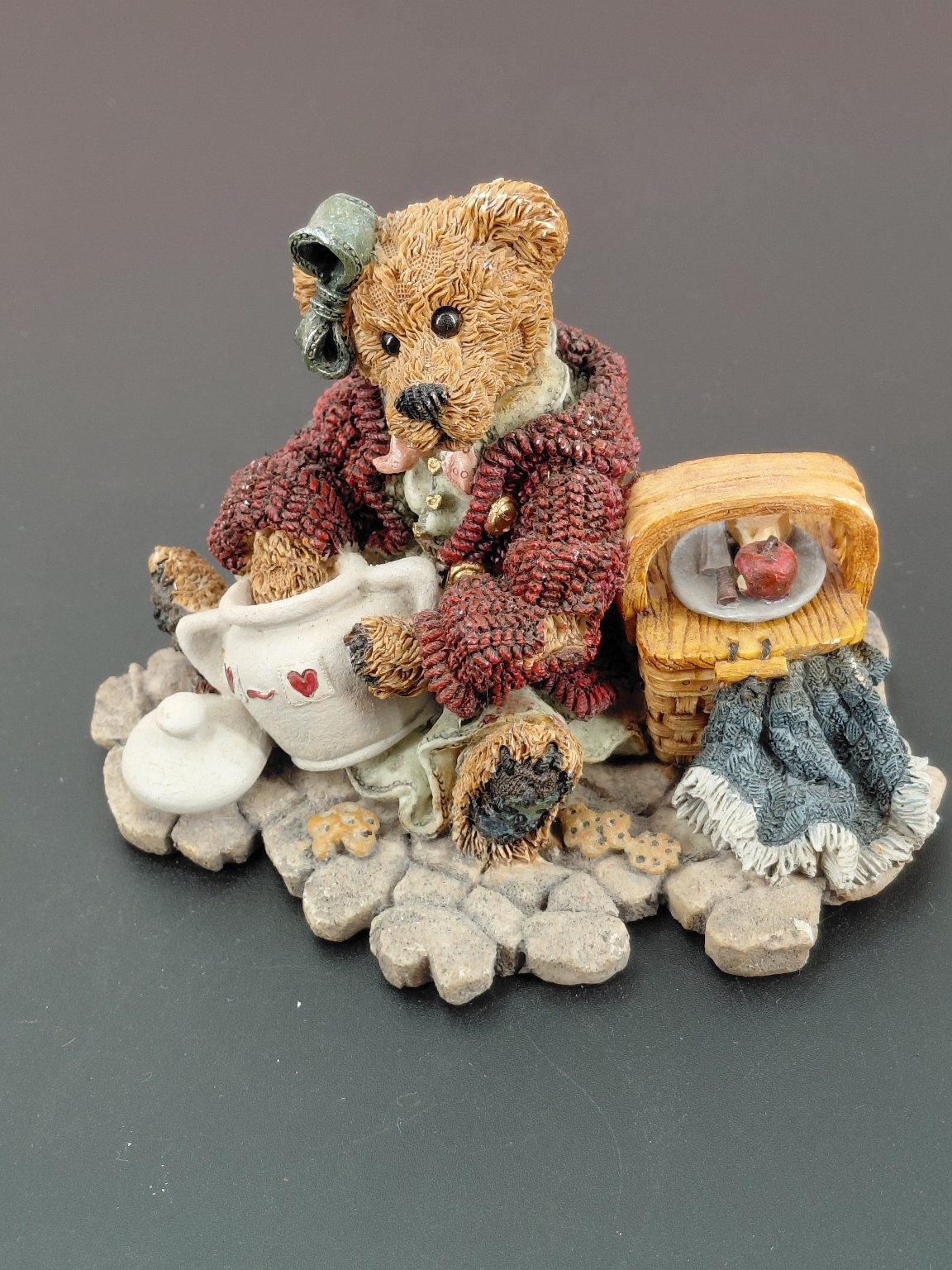 Boyds Bears & Friends Velma Q. Berriweather "The Cookie Queen" Bear Figurine