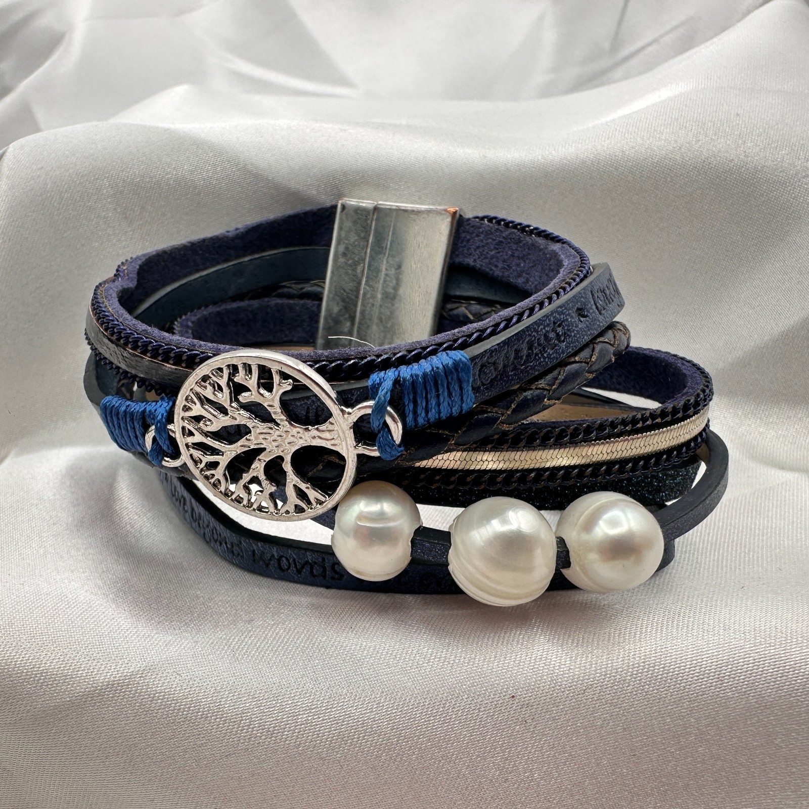 Vintage Y2K Black Laye Wrap Leather Pearl Life Tree Bracelet Silver Tone Jewelry