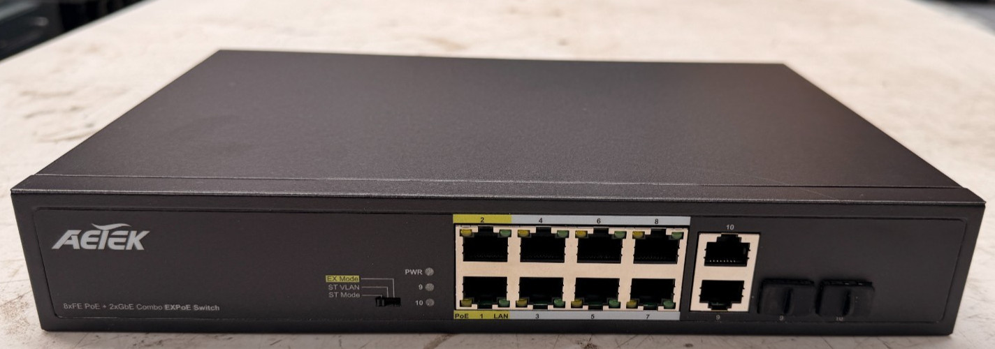 Aetek C11-082-32-120-V2 8×FE PoE+ + 2×GbE Combo Unmanaged EXPoE Switch