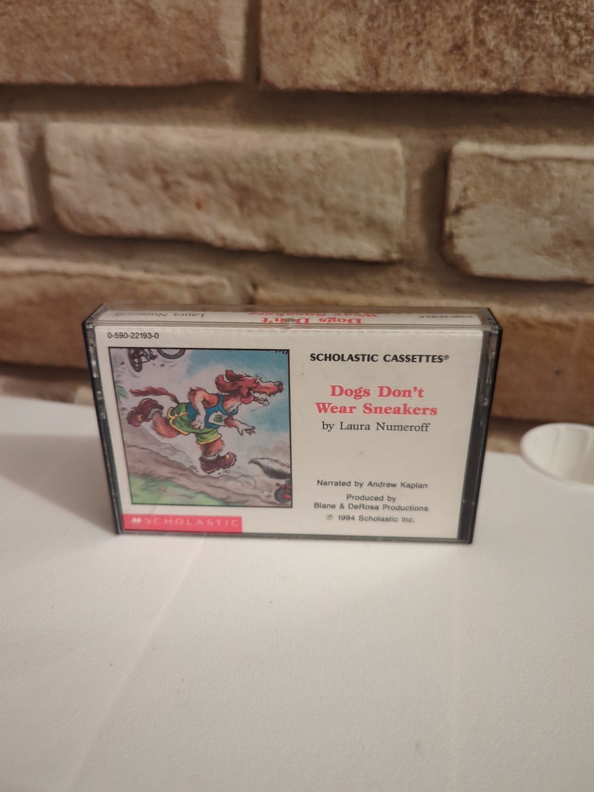 Dog's Don't Wear Sneakers Laura Numeroff 1994 Cassette Audiobook Scholastic