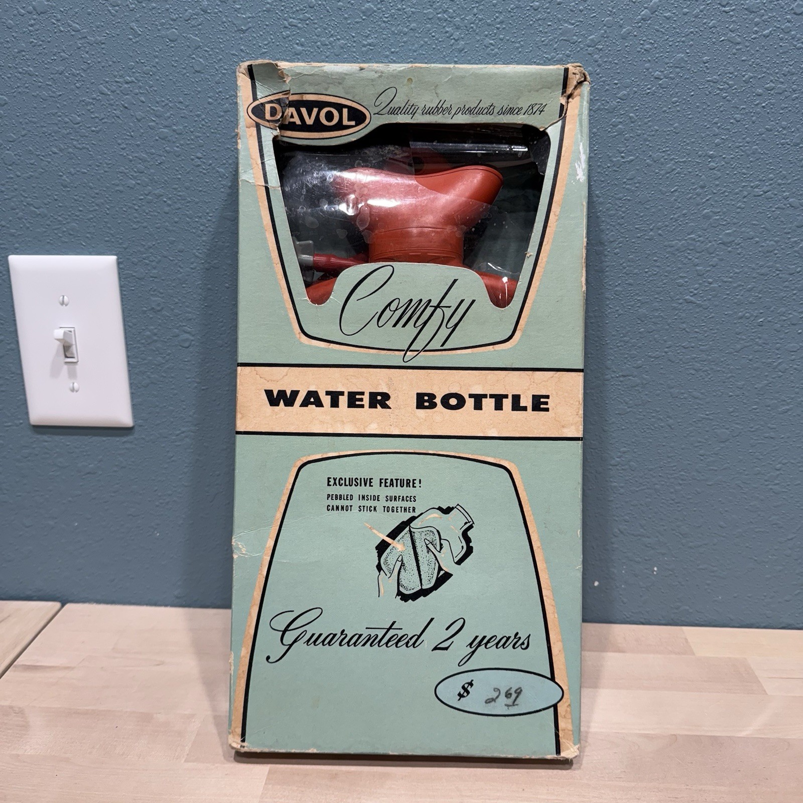 Vintage Davol Comfy 2 Quart Water Bottle Rubber Red Complete with Original Box