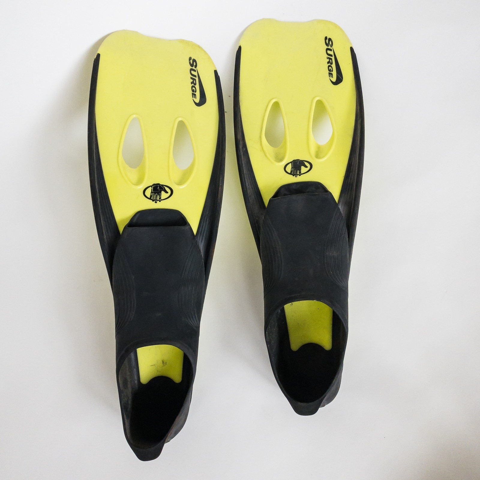 SURGE Body Glove Swim Fins Yellow Black  Snorkel Scuba Size 3-4 36-37