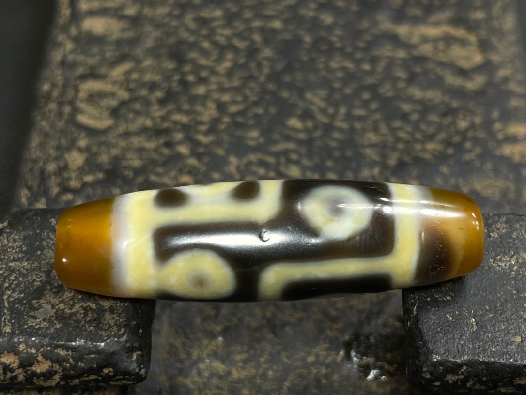 Old Tibetan Nepalese Himalayan Ancient 6 eye Old Dzi Talisman Beads Amulet 六眼天珠