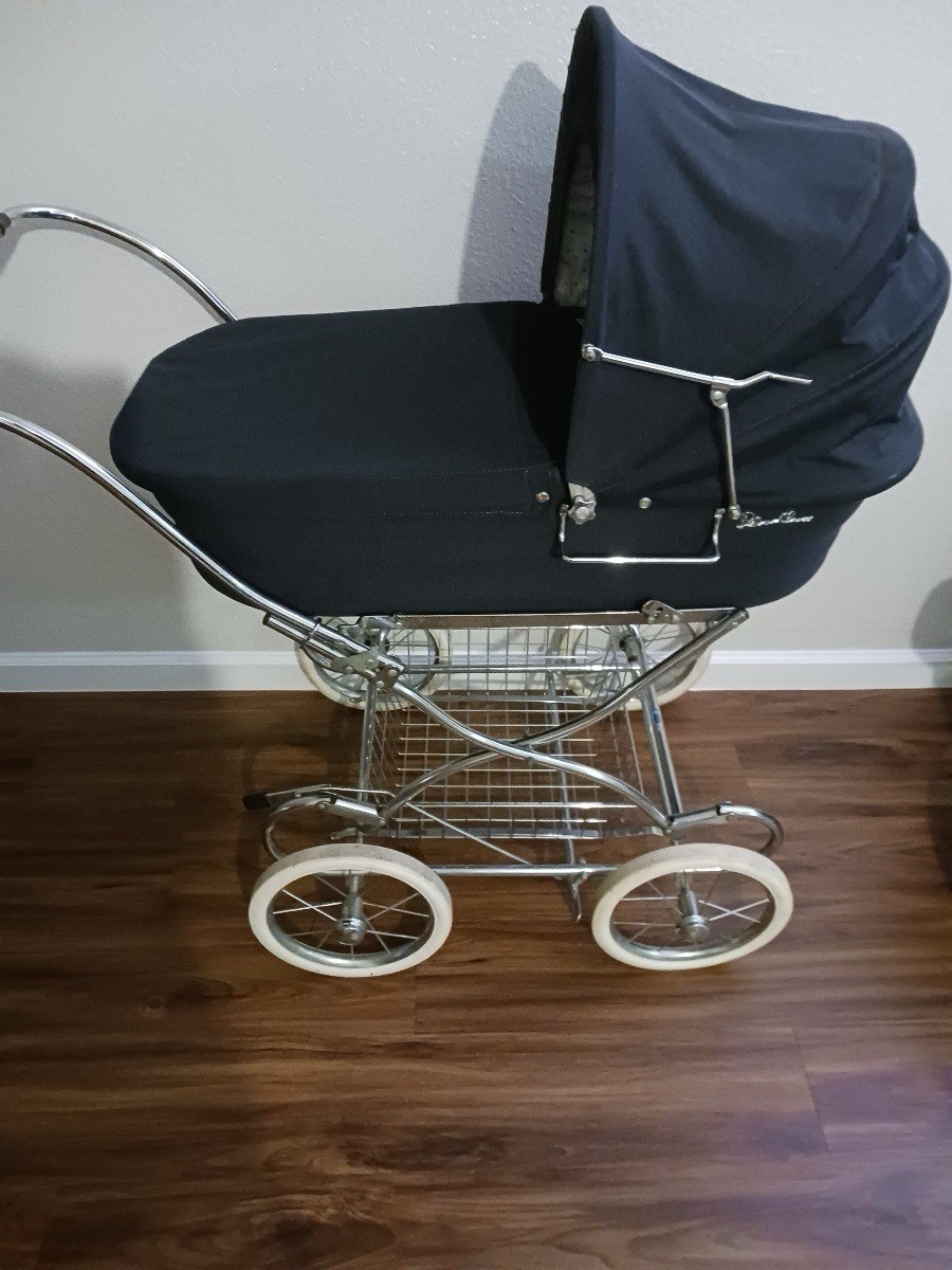 1970s Silver Cross Kenningston Baby Carriage, Vintage, Made in England