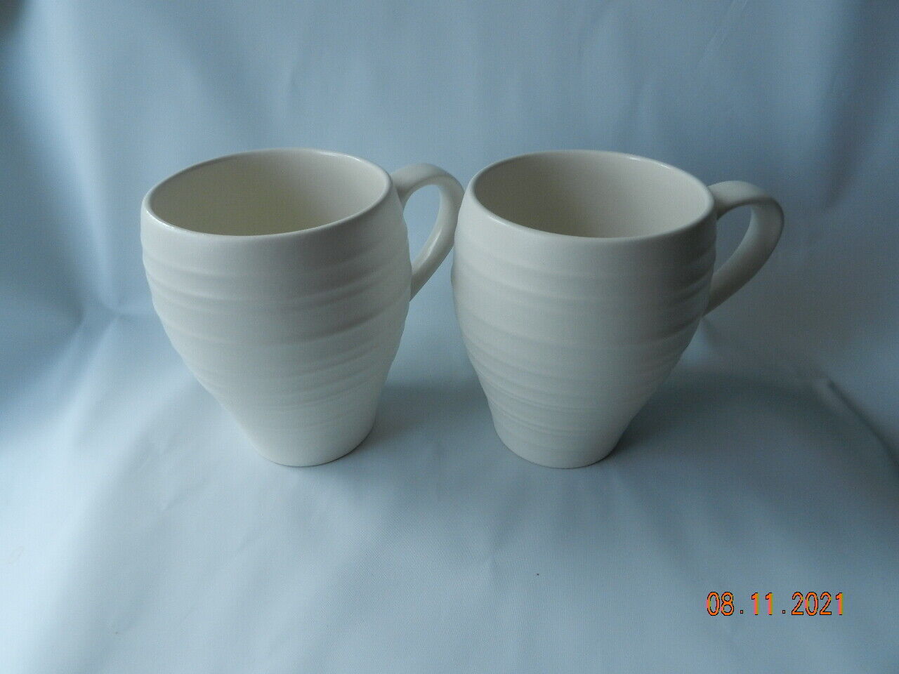 Mikasa Swirl White Mug Cup DJ100 Coffee Tea Mug Cup Stoneware Set Of 2