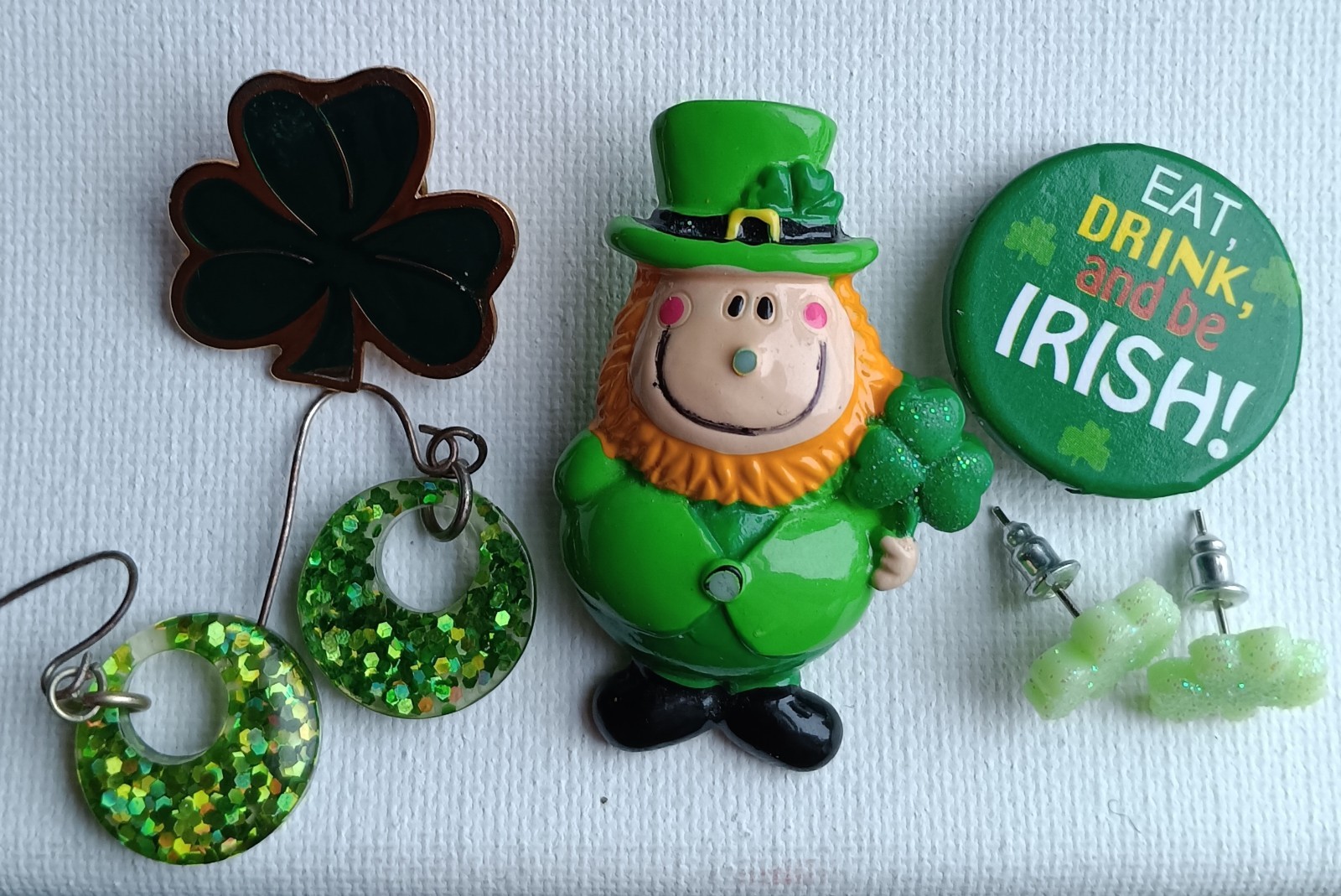 FUN Irish Patrick’s Patricks Day Jewelry Lot Leprechaun Shamrock Pin Earrings