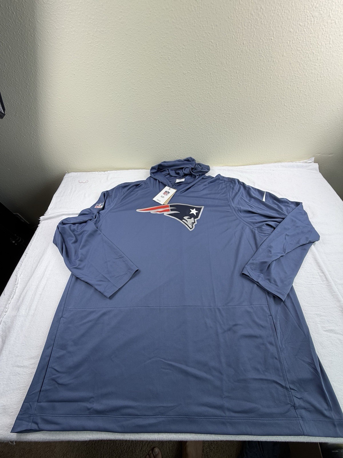 Nike New England Patriots 2025 Rivalries Sideline Lightweight Hoodie Storm 4XL