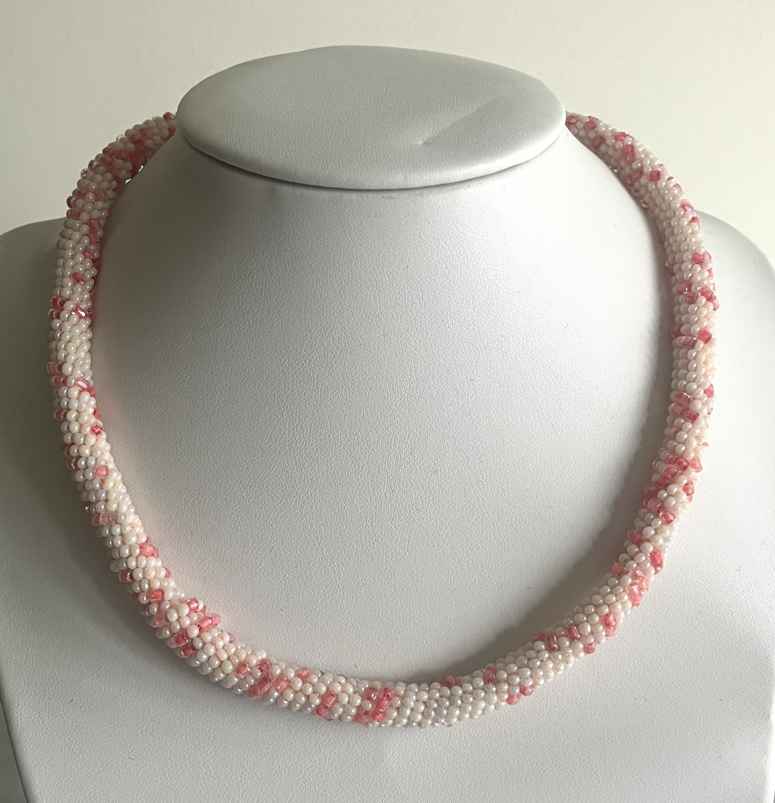 Pink and white spiral seed bead necklace, 15 inches long