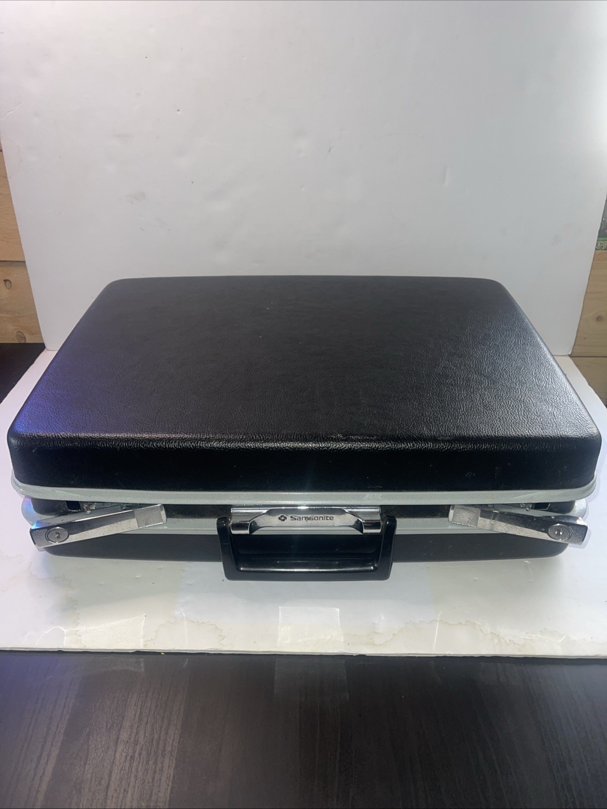 Vintage Black Samsonite VIP Hard Case Briefcase Hard Shell Slim  & Key Carry On