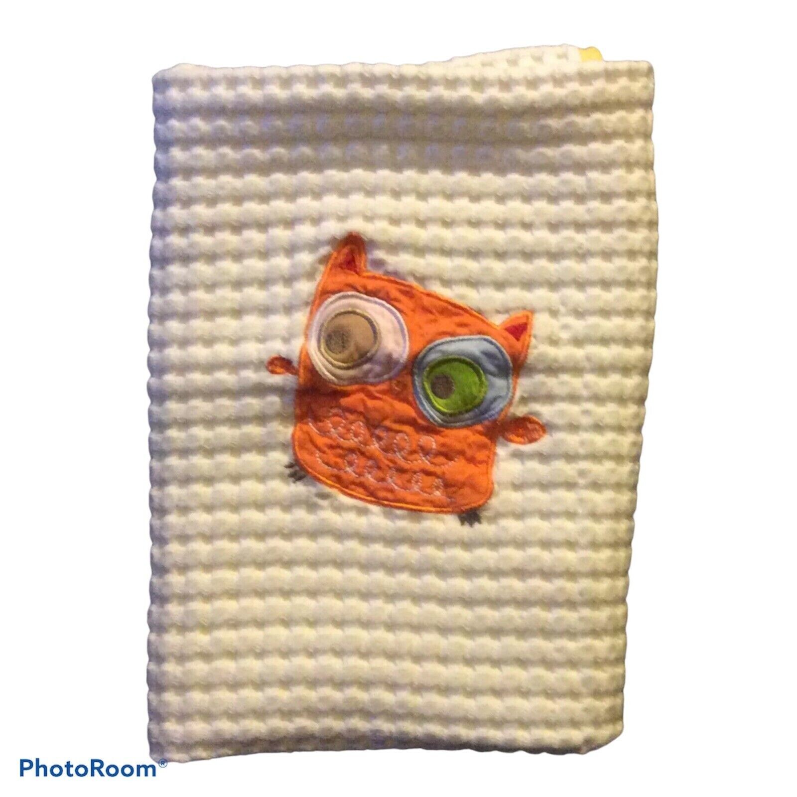 Das Baby Owl Baby Blanket Waffle Weave Bubble look white gold trim line HTF Vtg