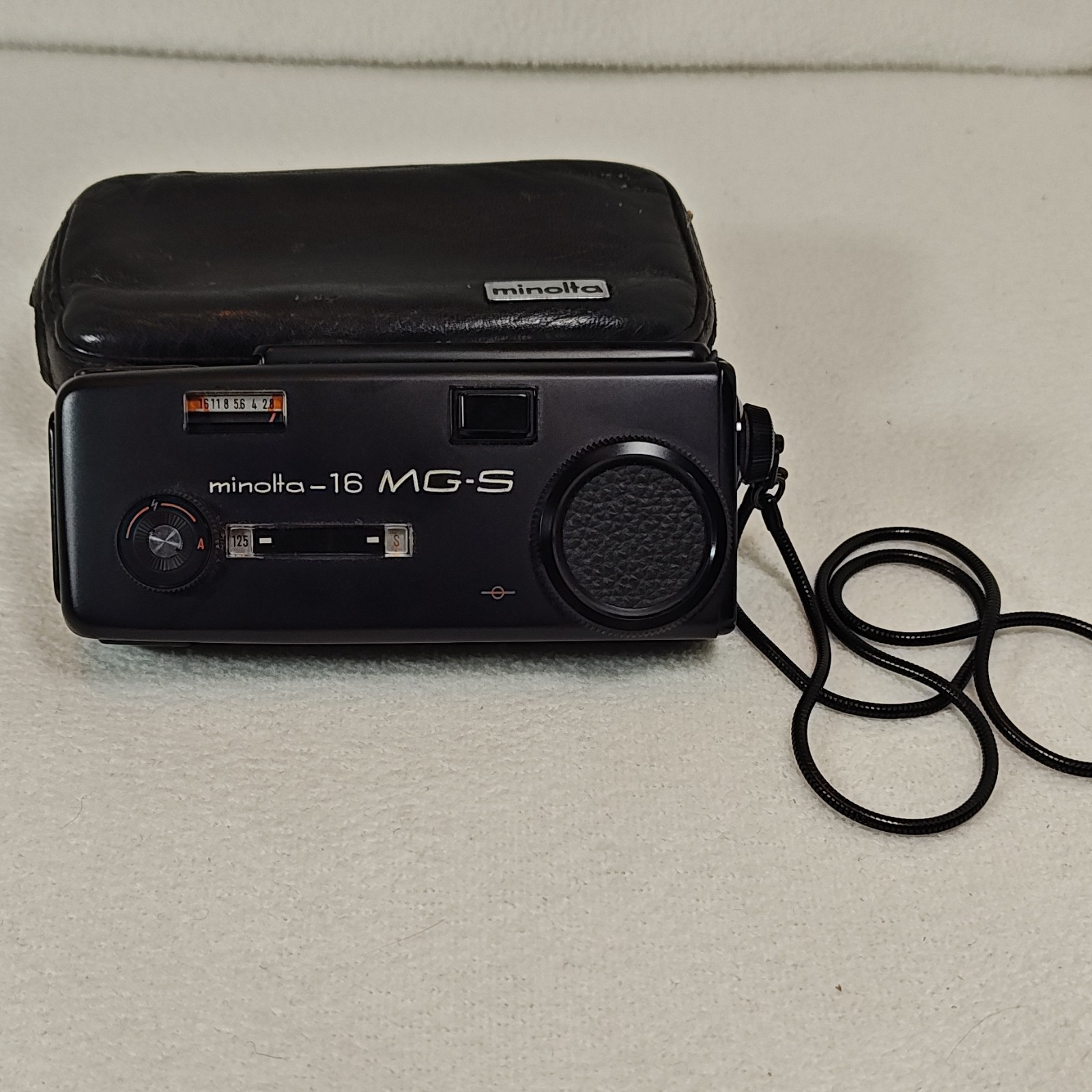 Minolta 16 MG-S 16mm Subminiature Camera Black Minolta 16 Series with Case