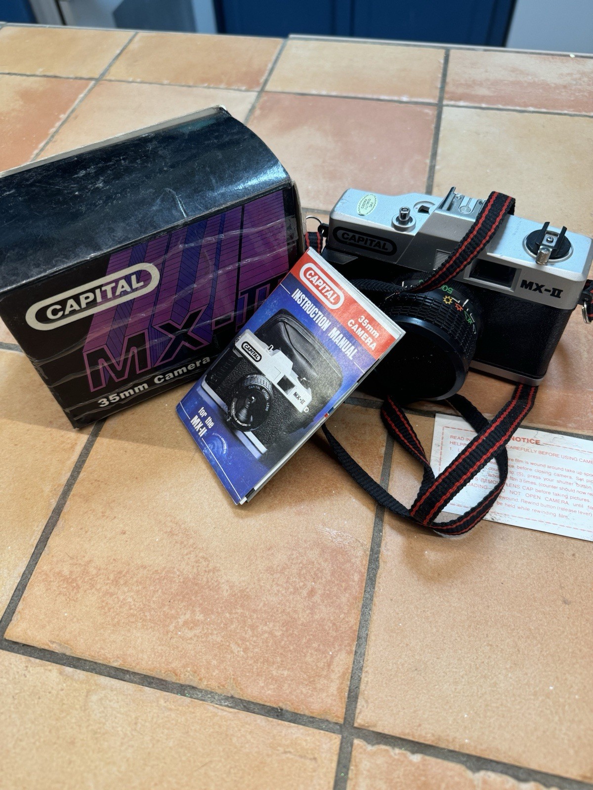 VINTAGE CAPITAL MX-II 35mm FILM CAMERA with a 50mm Lens W Original Box 1980