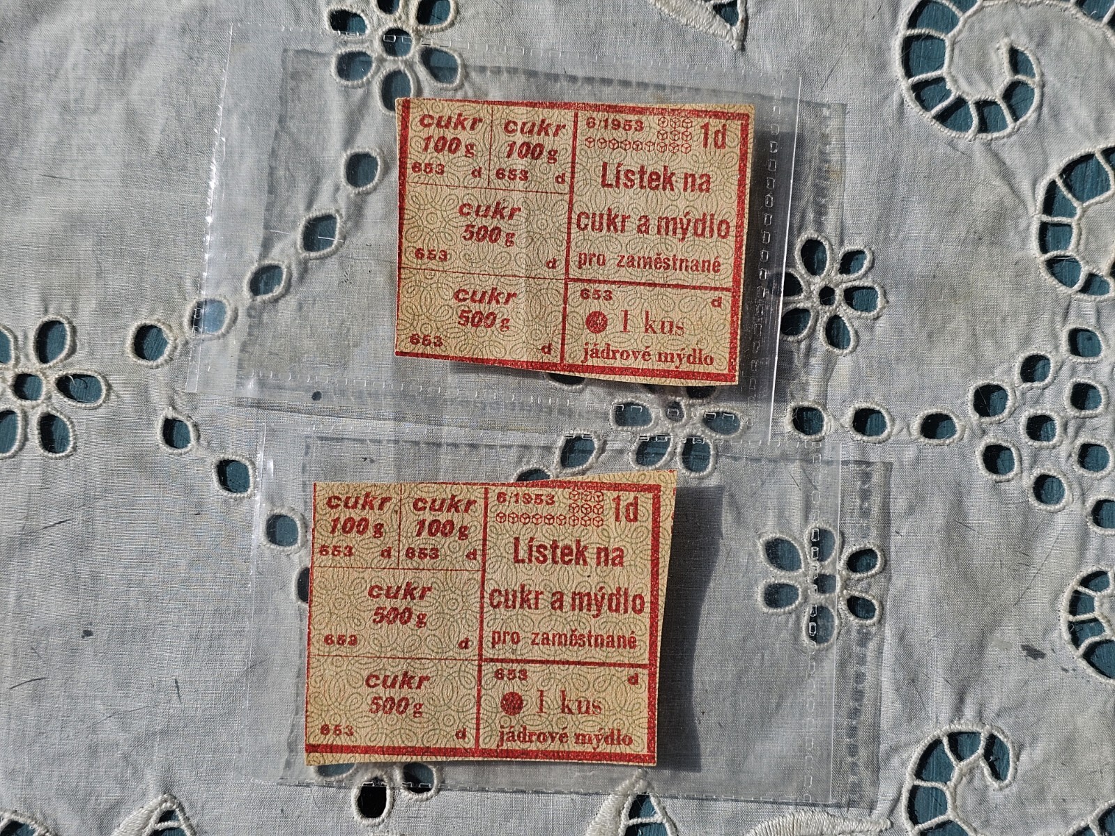 retro old coupons - Republika Československa - Lístok na cukr a mýdlo (1953) #98