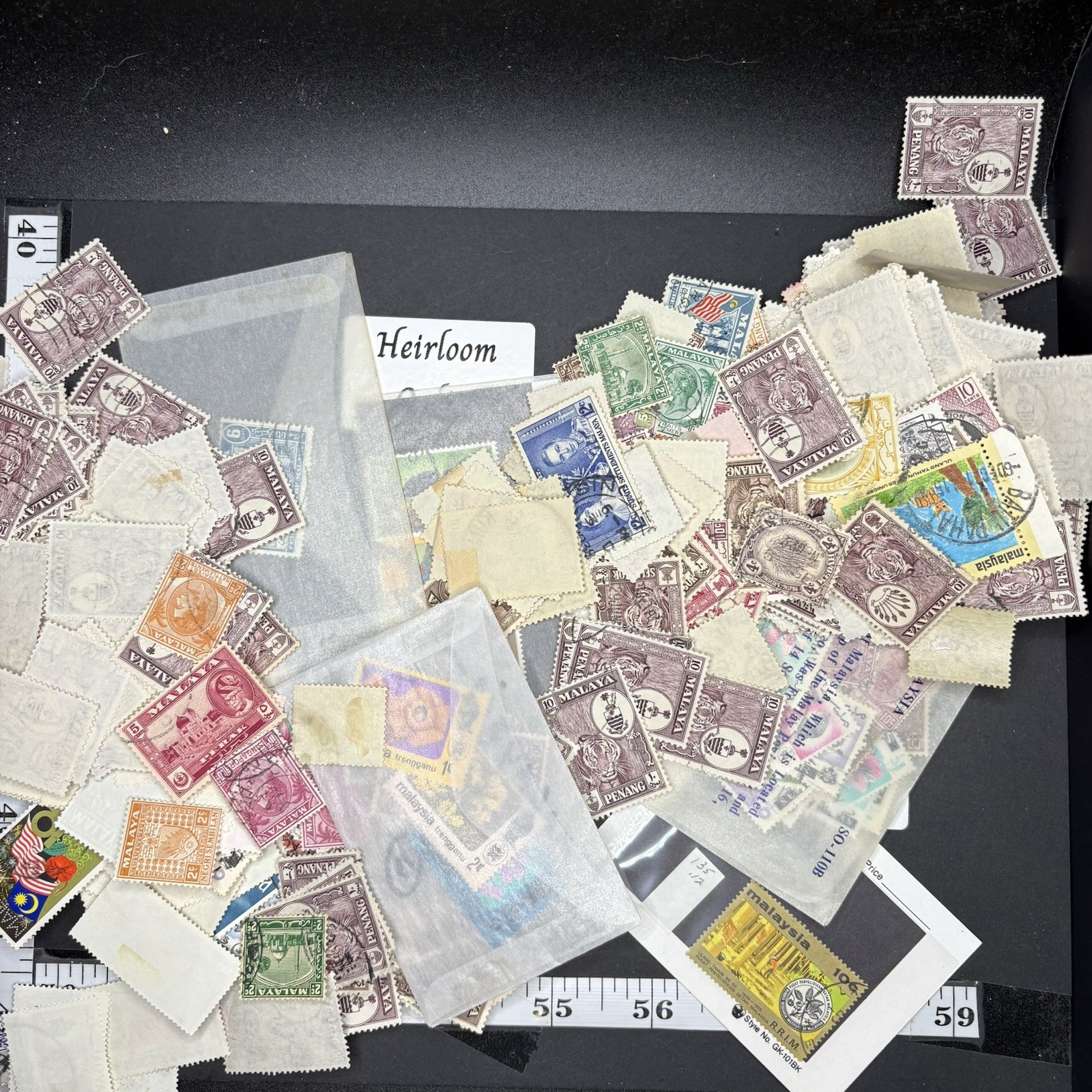 Malaysia - Mixed Stamp Lot - Lots To Check Out Here !  Great Price ! 1 X20g Pack
