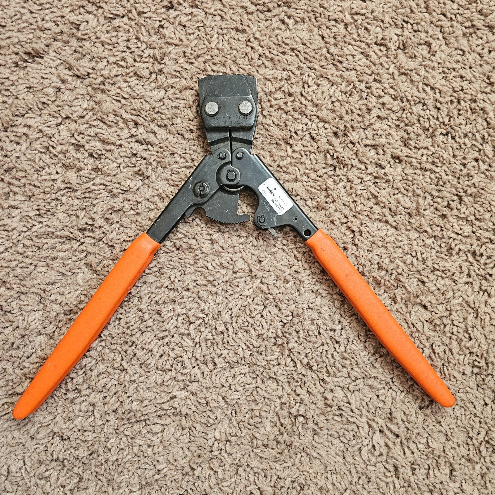 SharkBite 2516 PEX Clamp Pincer Tool ASTM F2098 Crimp Tool Plumbing Made in USA