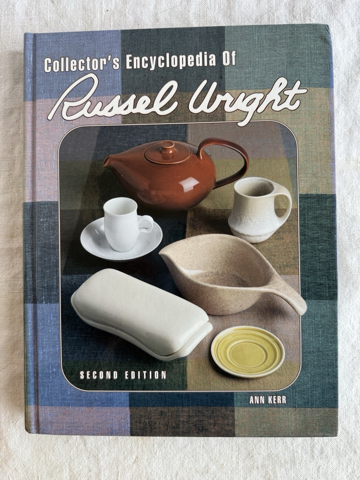Collectors Encyclopedia of Russell Wright dinnerware