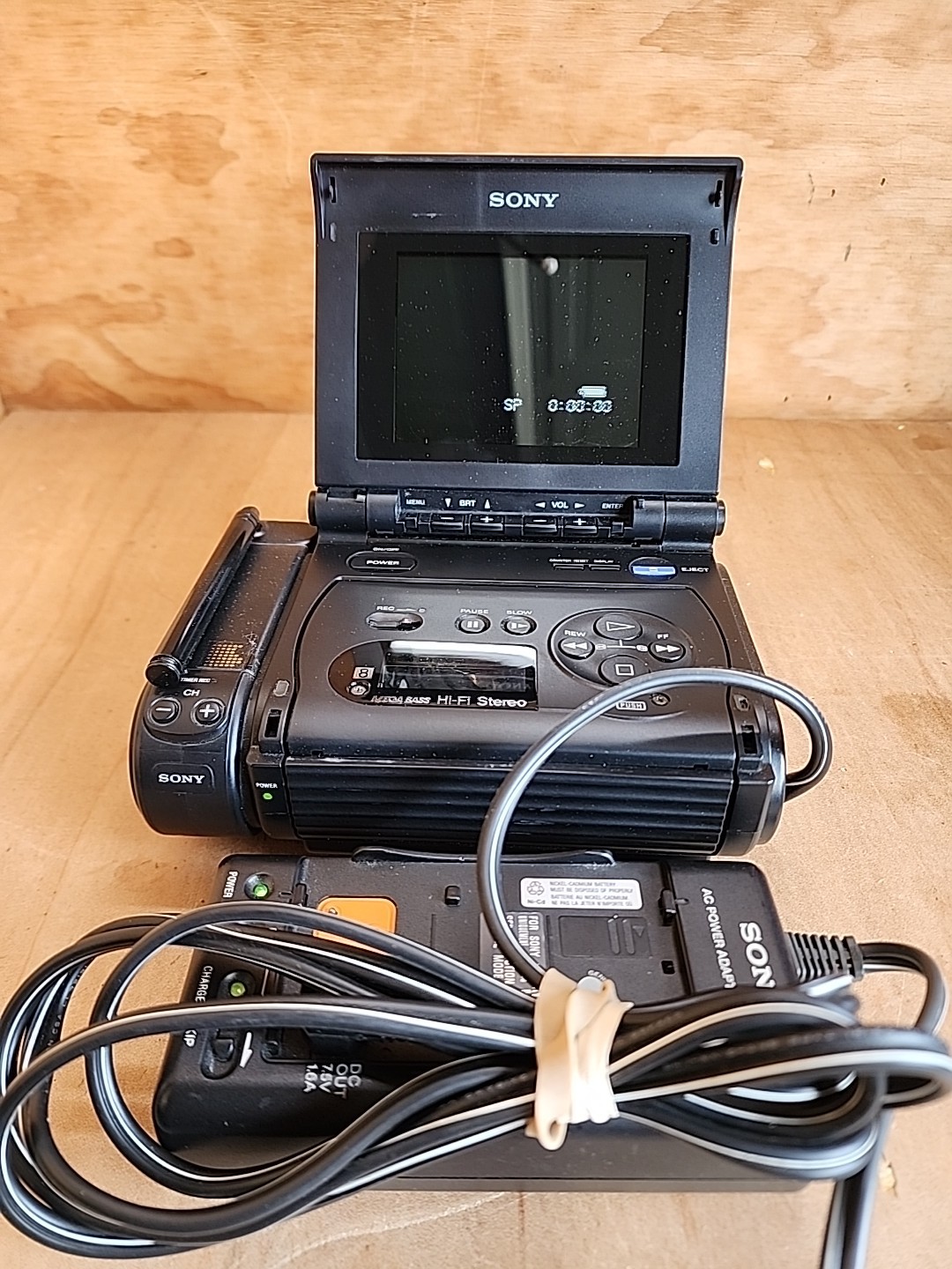 Sony GV-S50 Video8 Walkman 8mm VCR Monitor – AS-IS For Parts / Repair