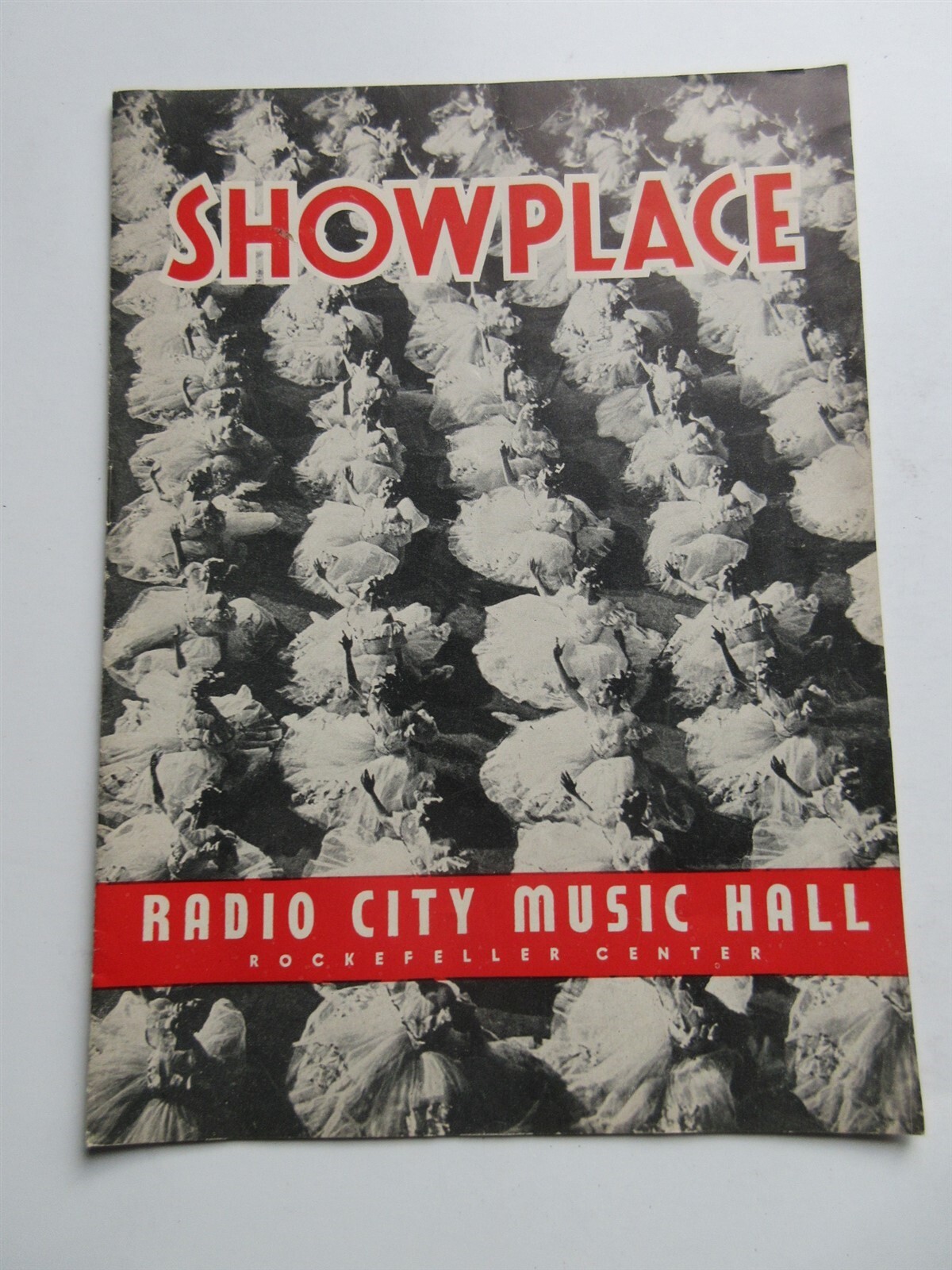 Radio City Music Hall SHOWPLACE 1942 The Nativity, Hats Off, Random Harvest
