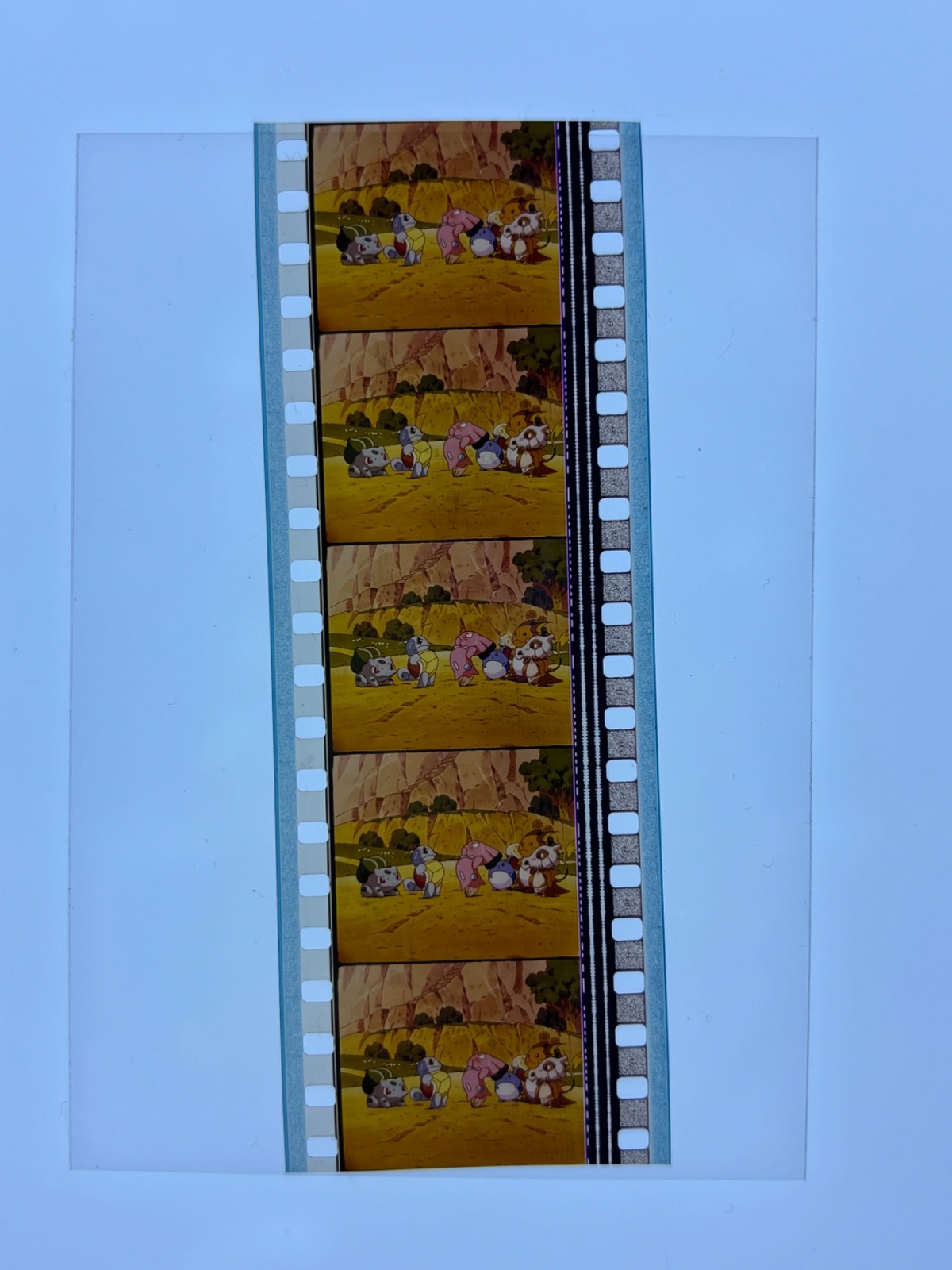 Topps Card Scene Pikachu's Vacation Film Cell Strip Pokemon Movie