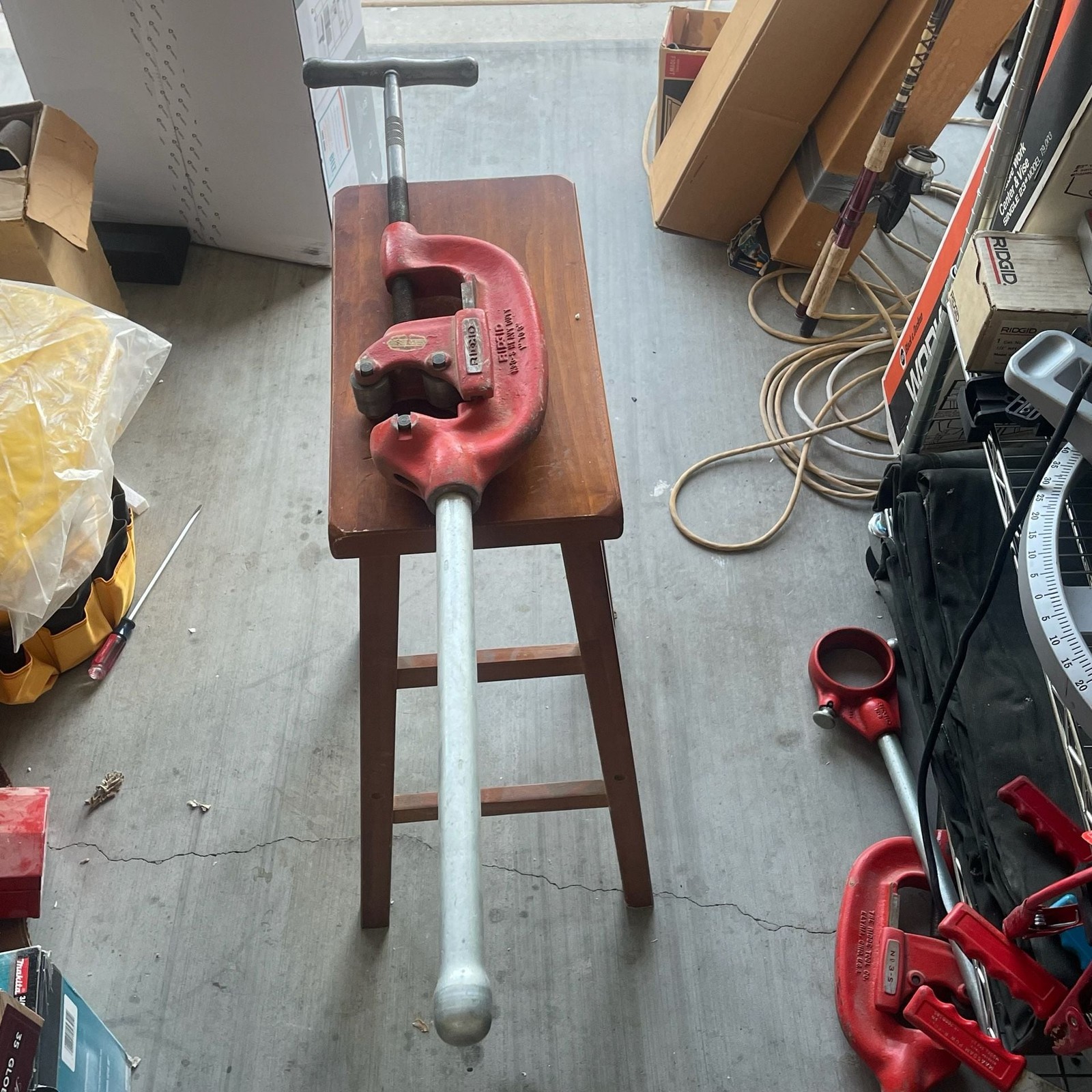 RIDGID No. 3-S Heavy Duty Pipe Cutter 1" to 3" with Extended Handle