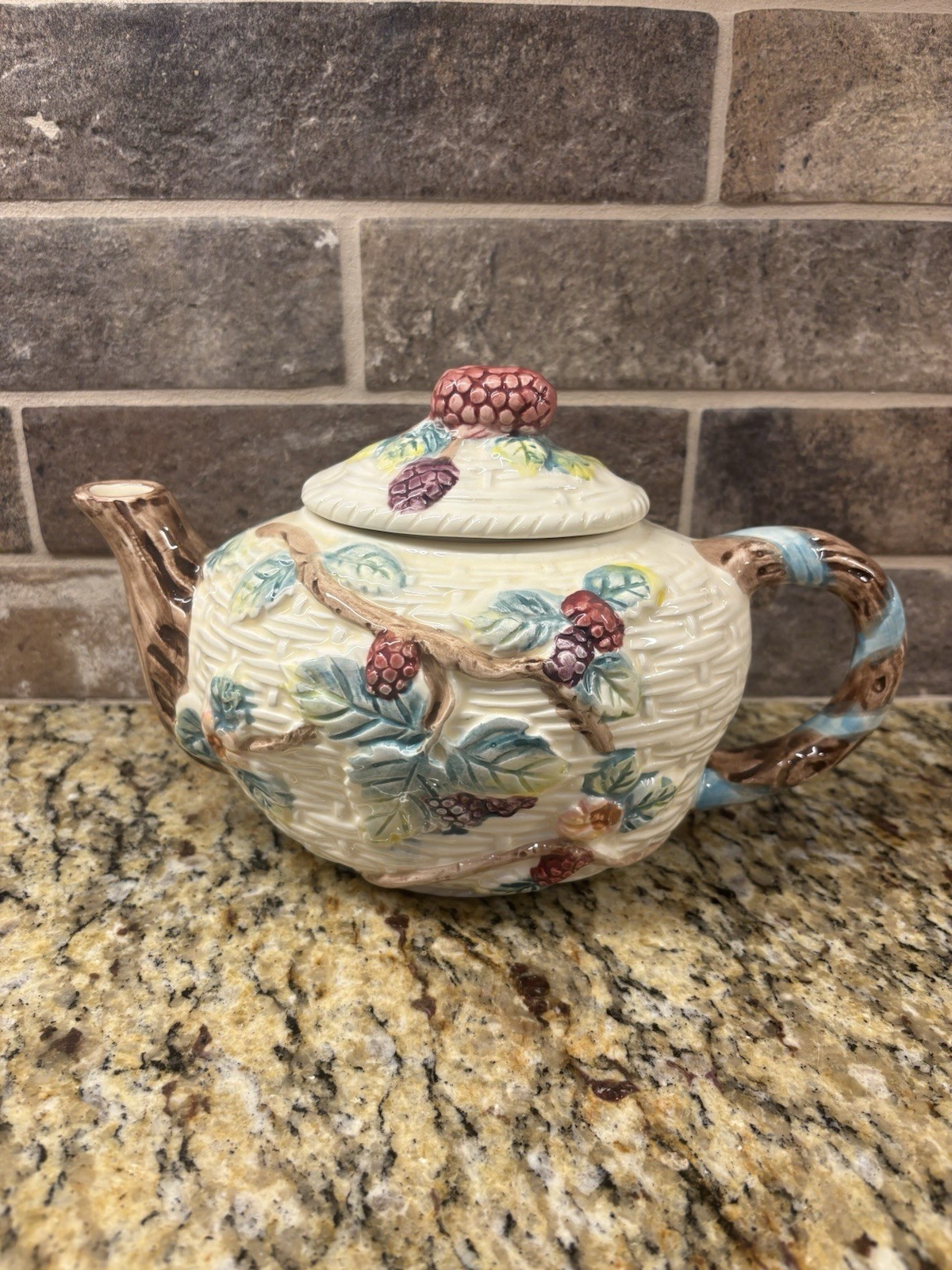 Decorative Ceramic Floral Berry Teapot with Lid Glossy Finish Made in Taiwan
