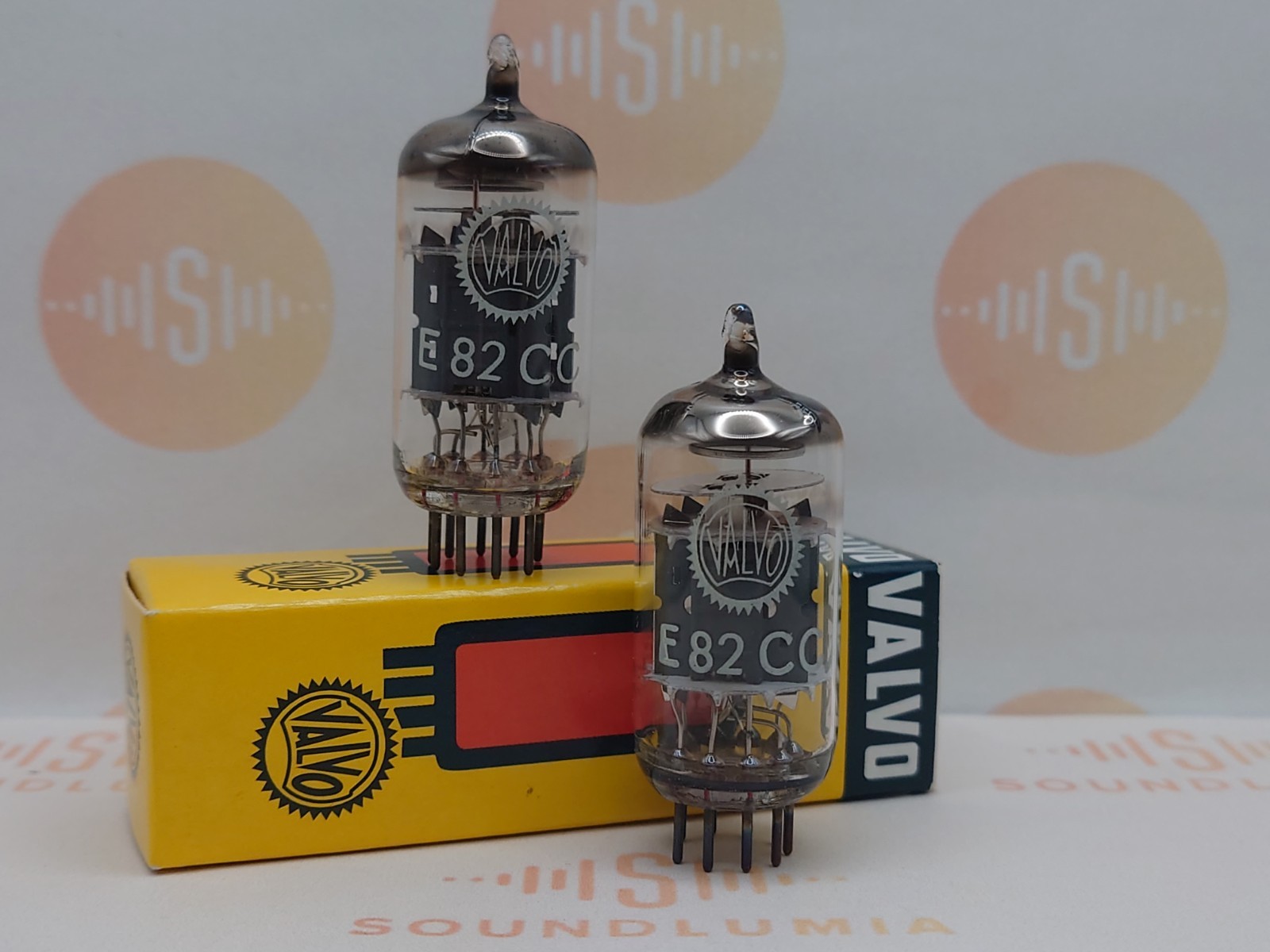 Siemens E82CC ECC802S  Triple-Mica Matched Pair- Valvo Label - Munich 1961 - NOS