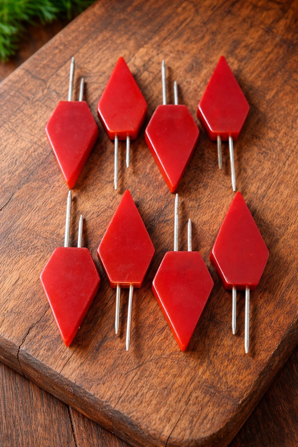 Bakelite Red Corn Cob Holders Vintage 8 Piece Set