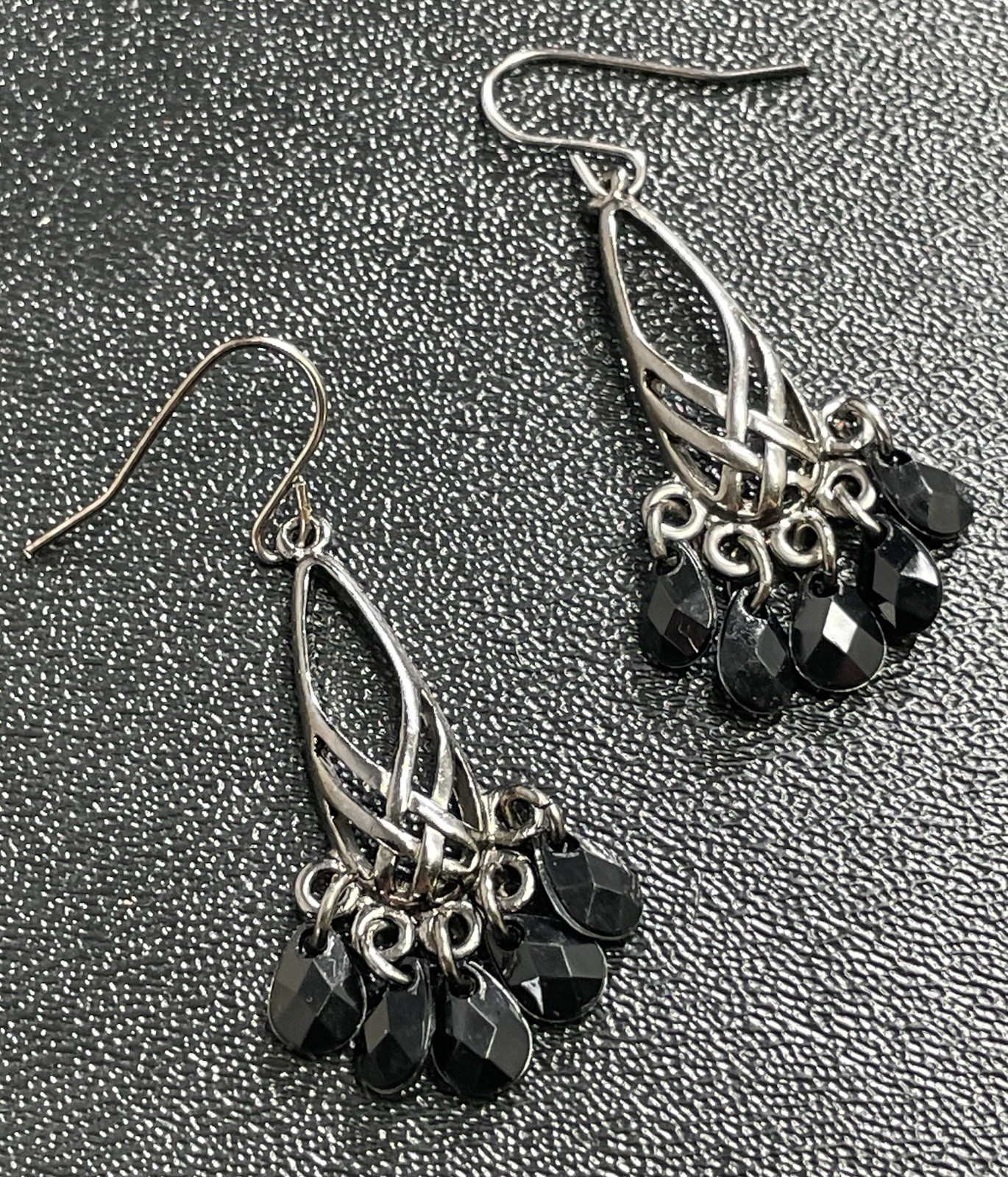 Vintage 1.8” Faceted Black Lucite Charm Silver Tone Metal Dangle Earrings